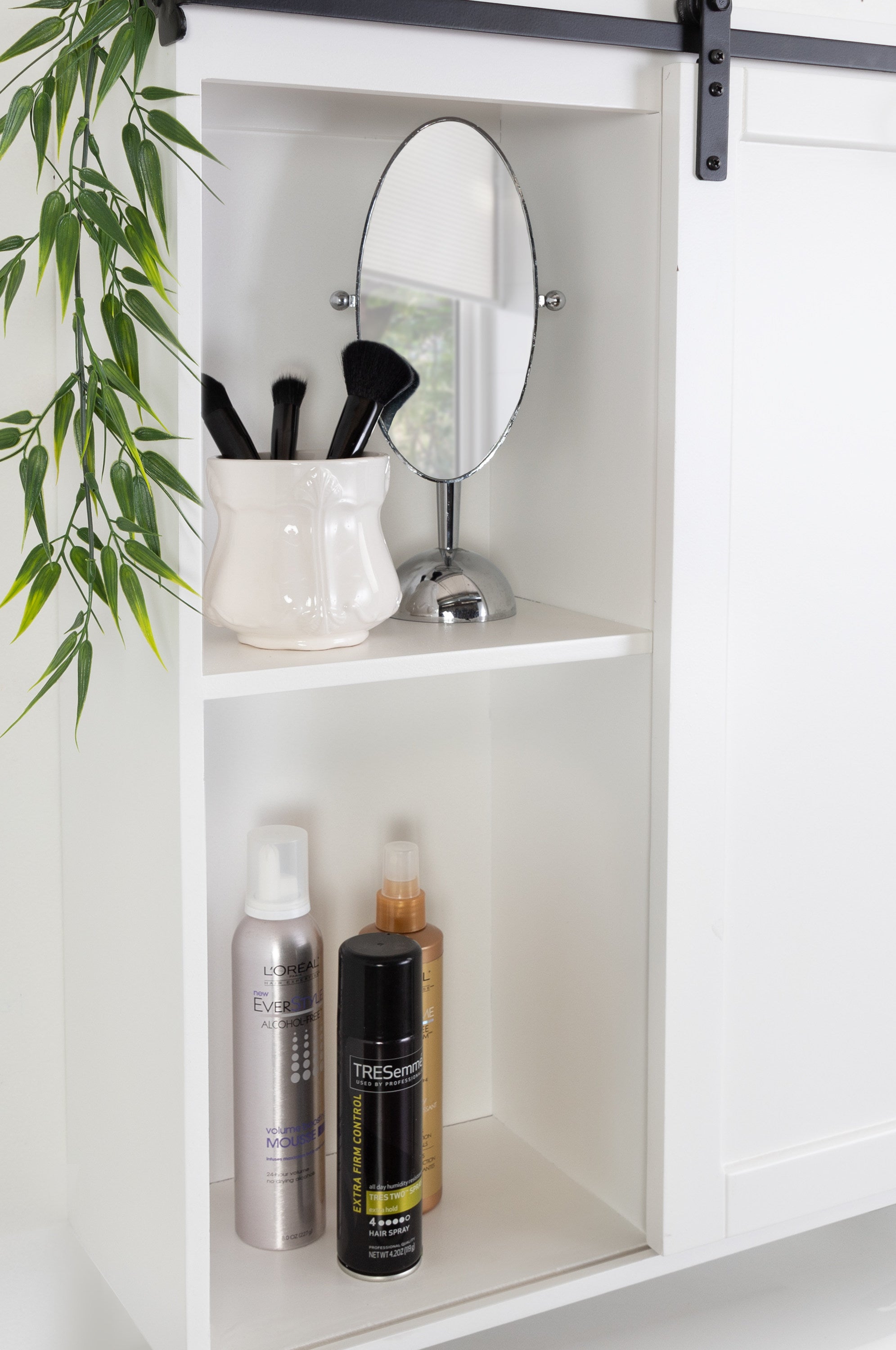 Cabinet 22x28 White 8