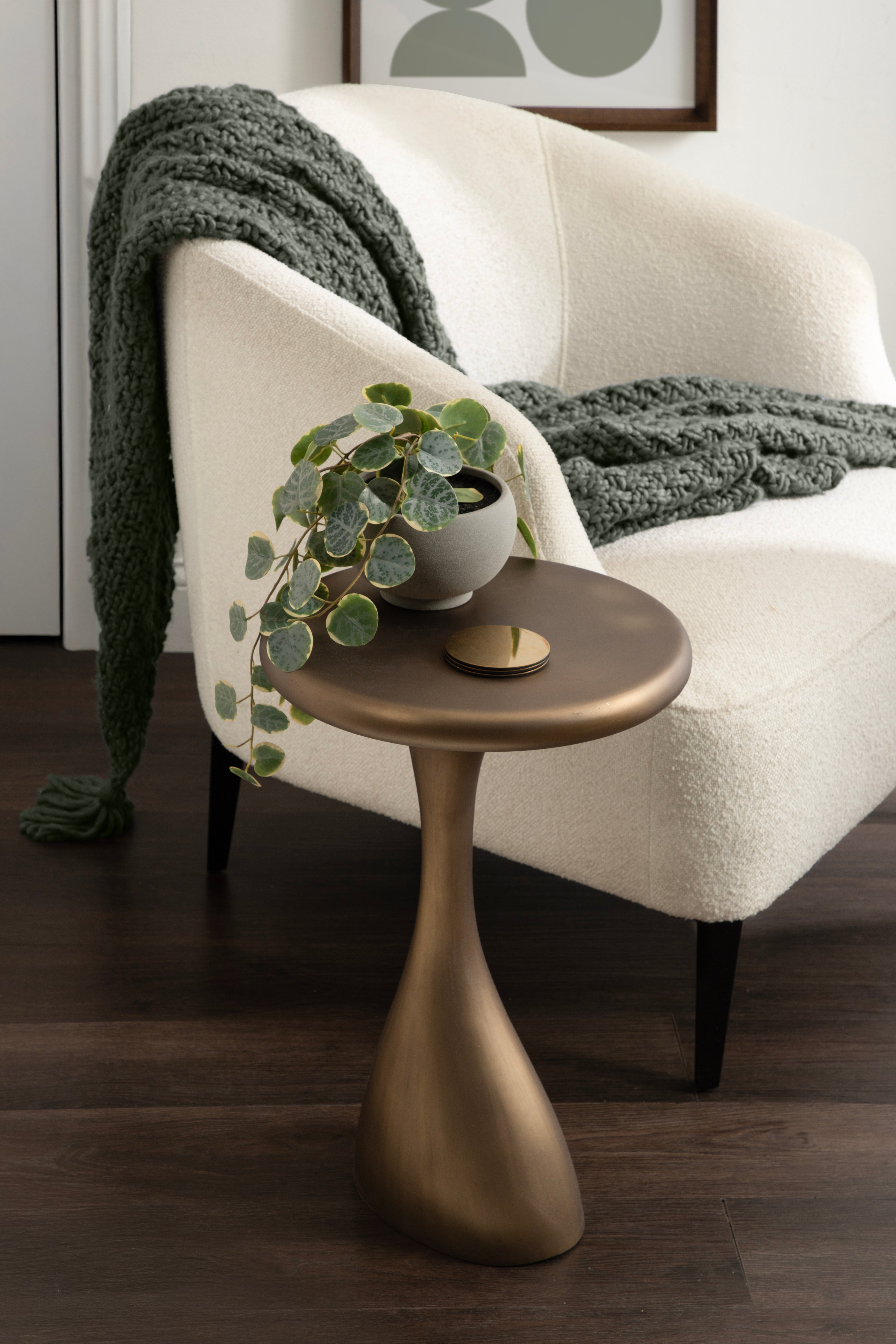 Side Table 14x14x22 Gold 6