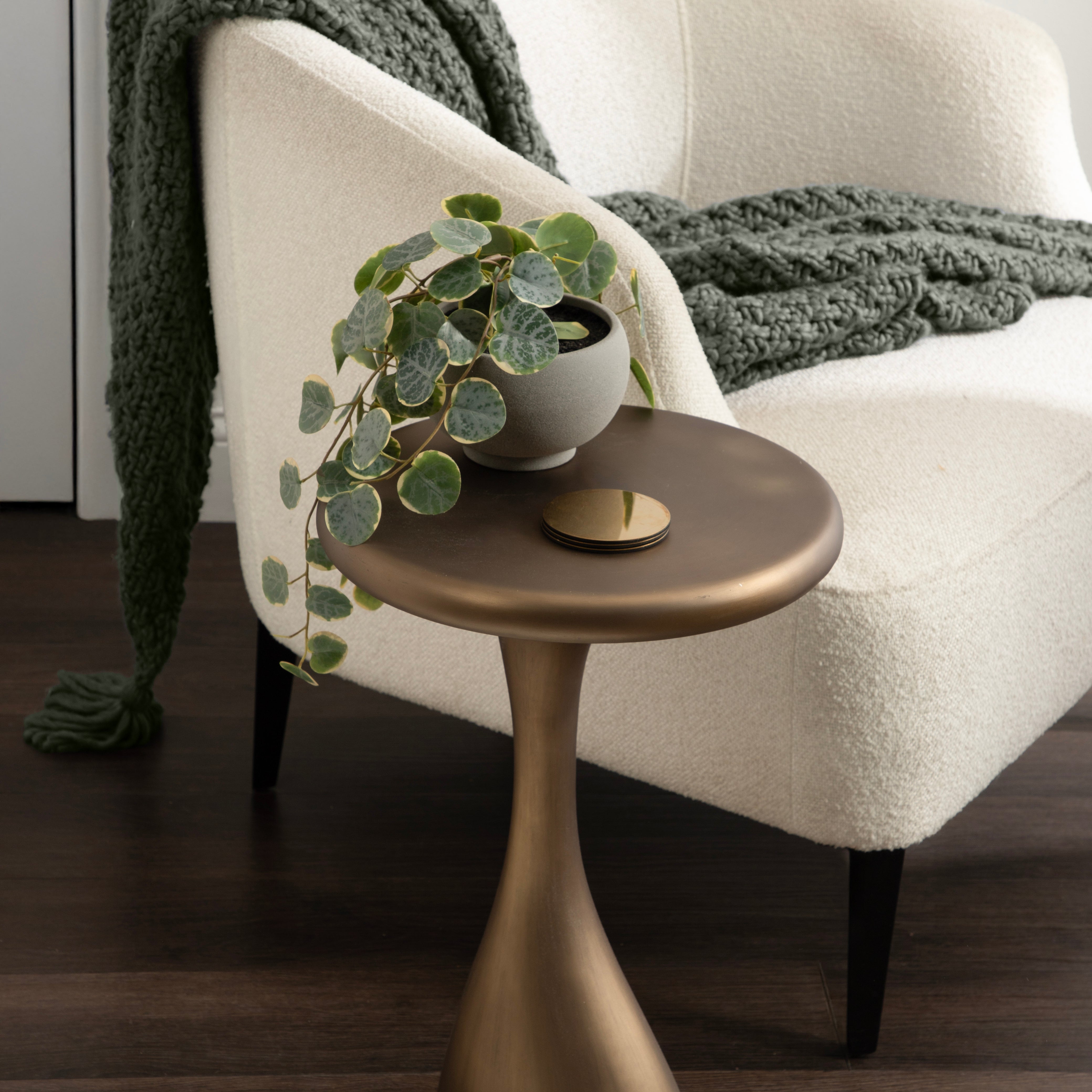 Side Table 14x14x22 Gold 6