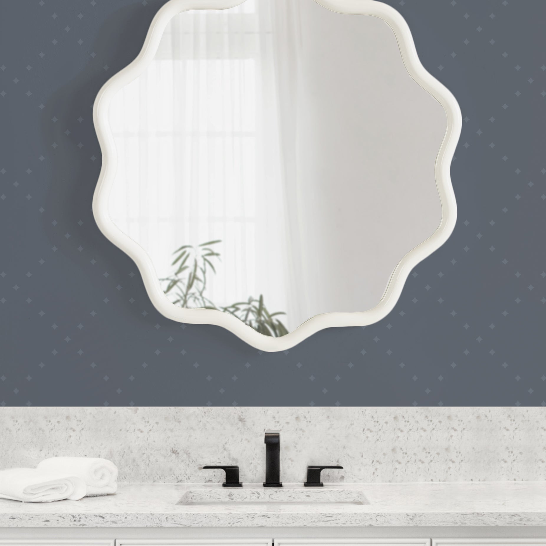 Scallop Mirror 26x26 White 6