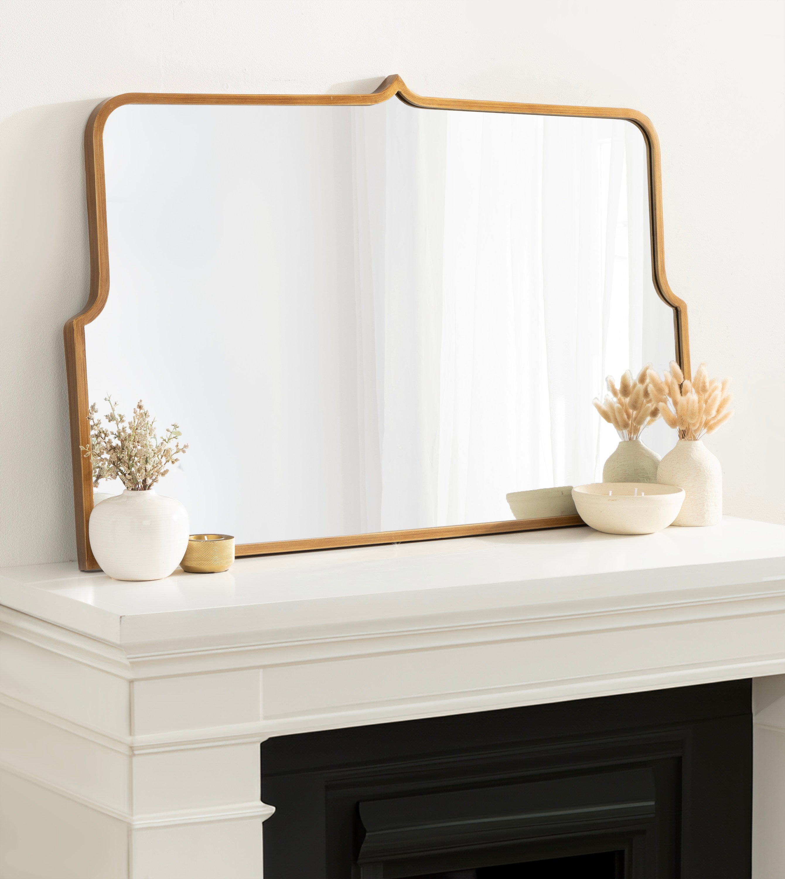 Gezella Scallop Arched Wall Mirror