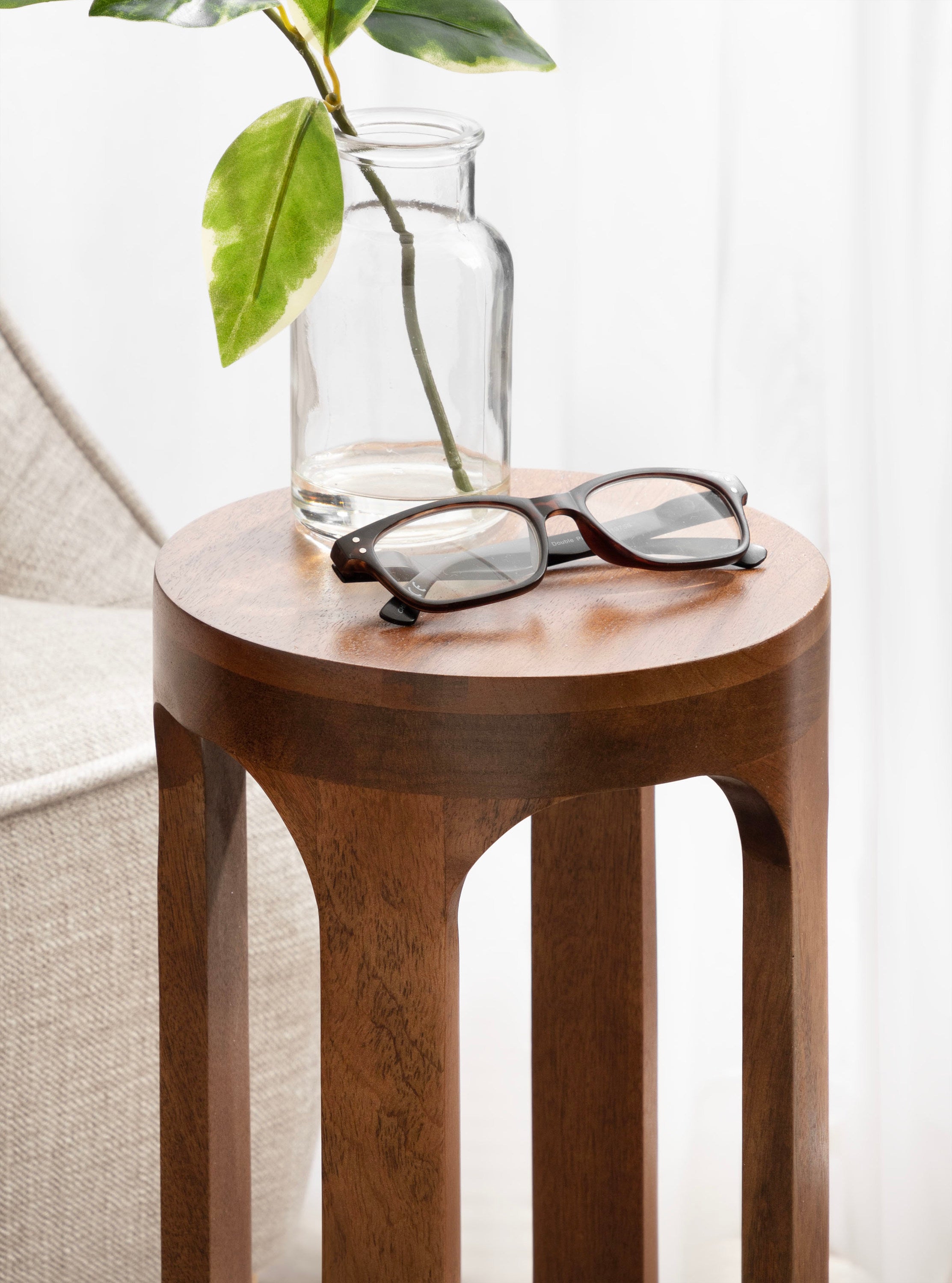 Drink Table Walnut Brown 8x8x23 7