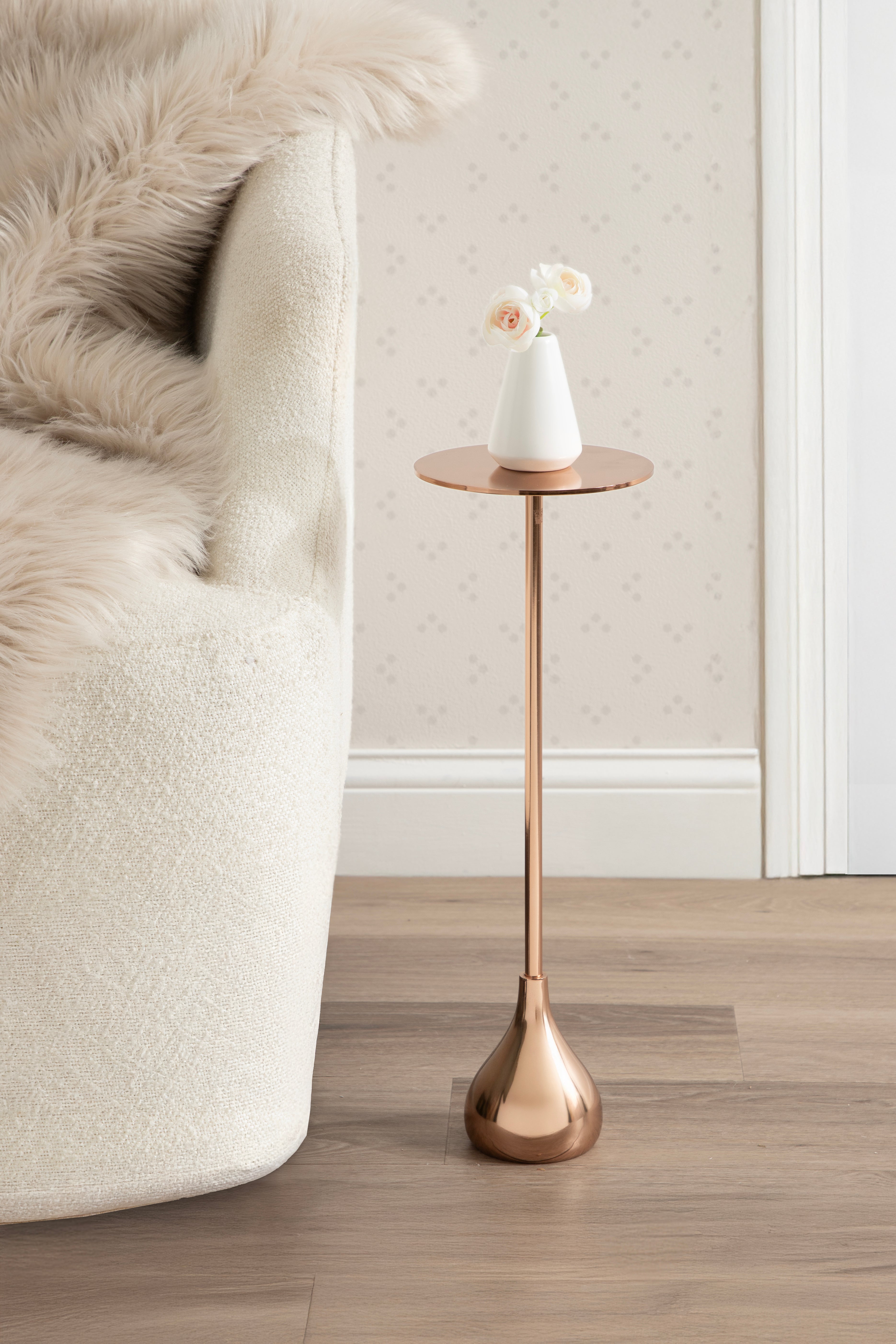 Drink Table Pink 7x7x20 7