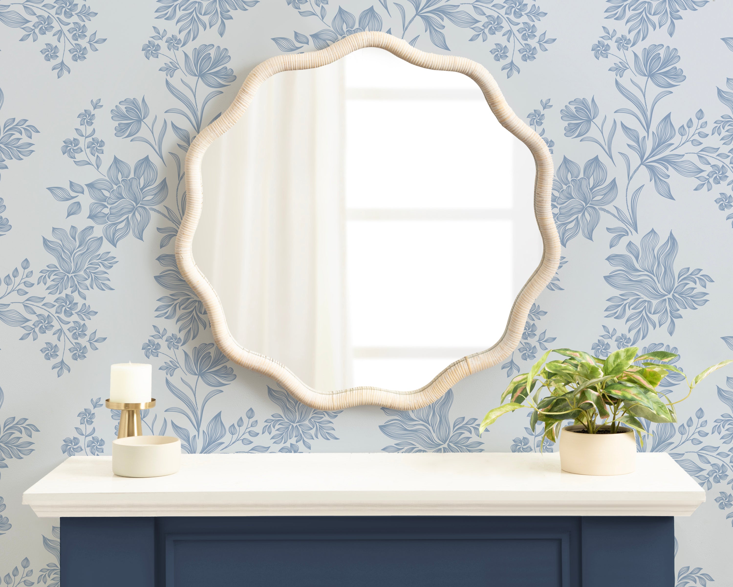 Scallop Mirror 32x32 White 6