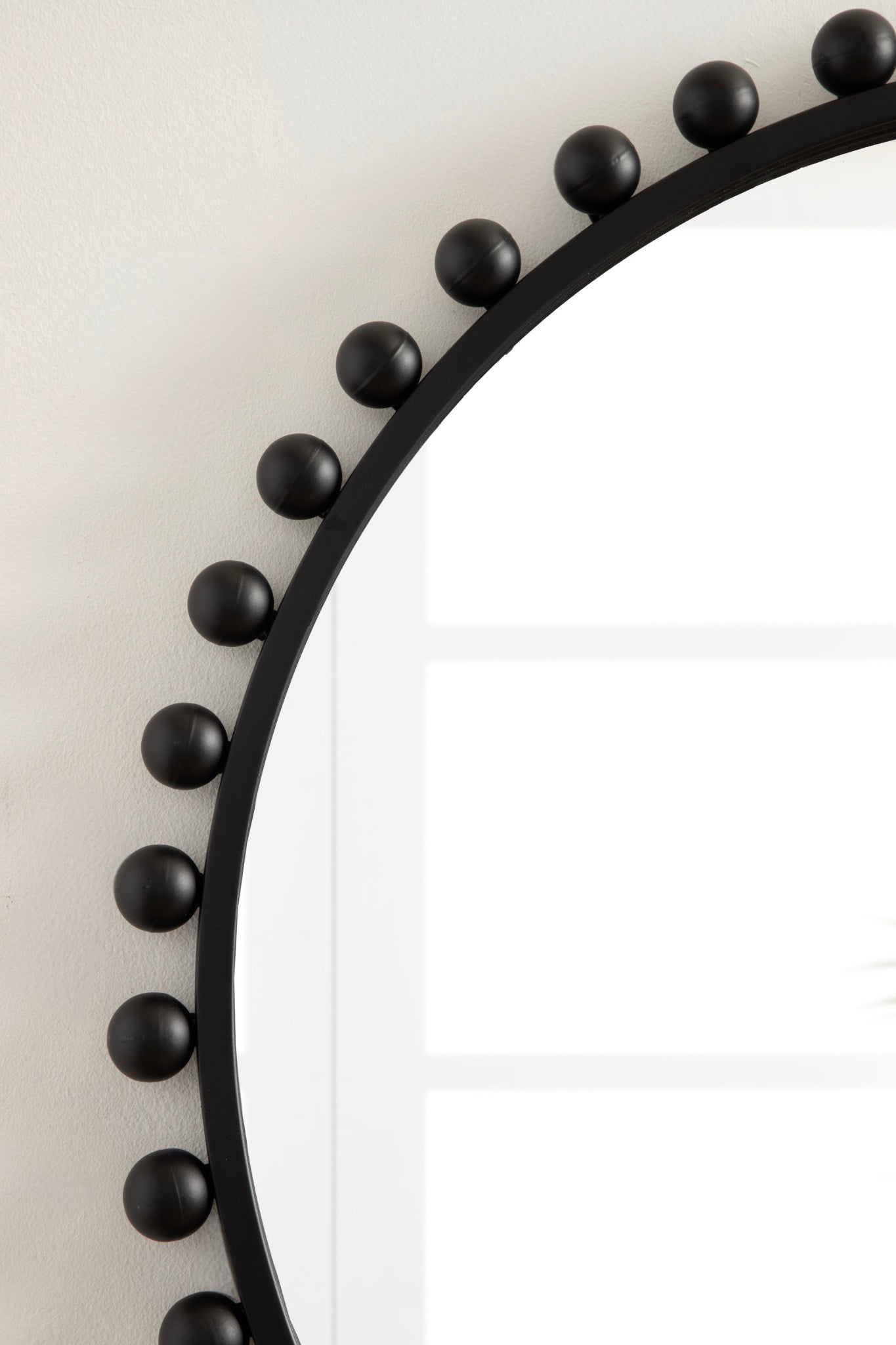 Beade Round Wall Mirror