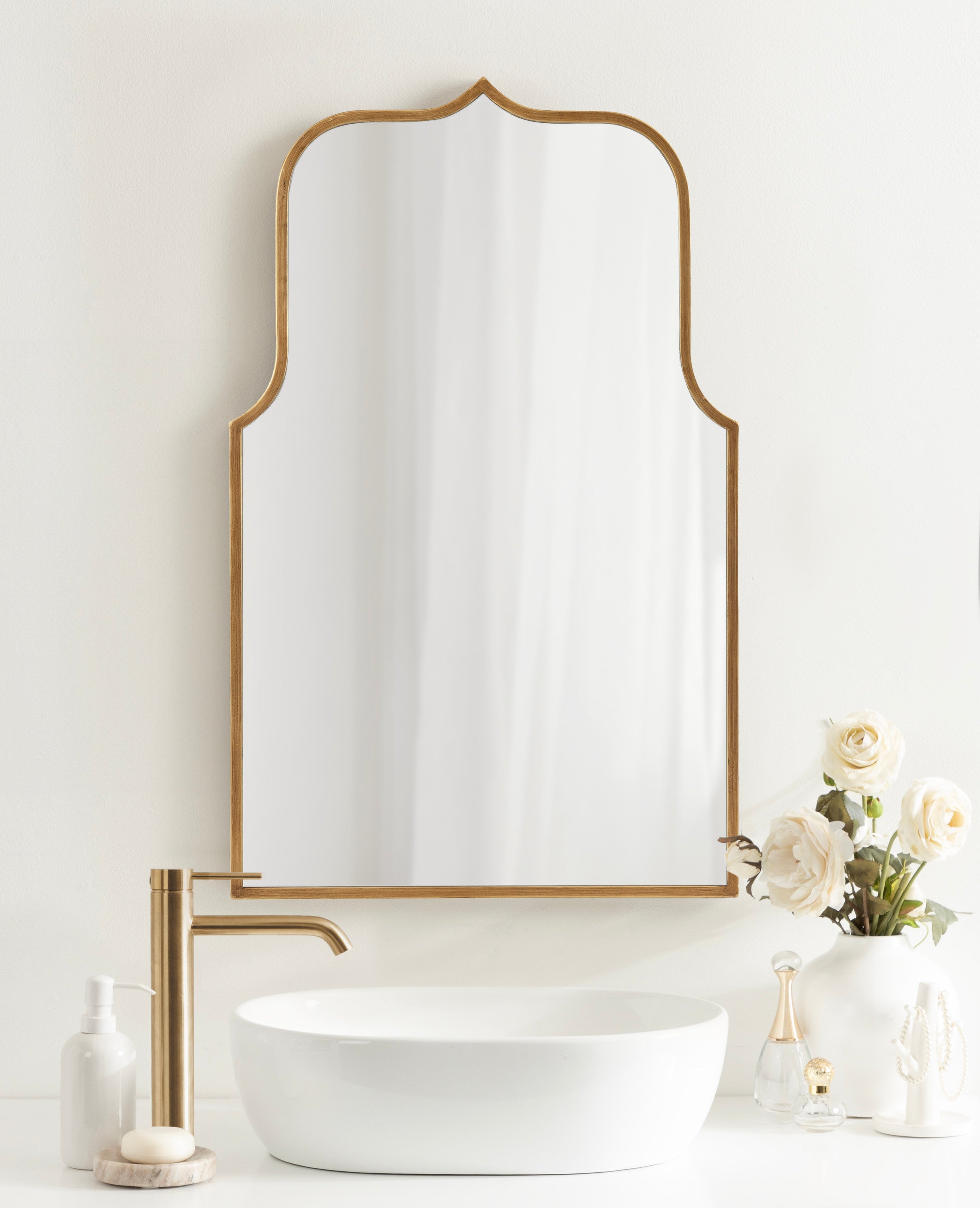 Gezella Scallop Arched Wall Mirror