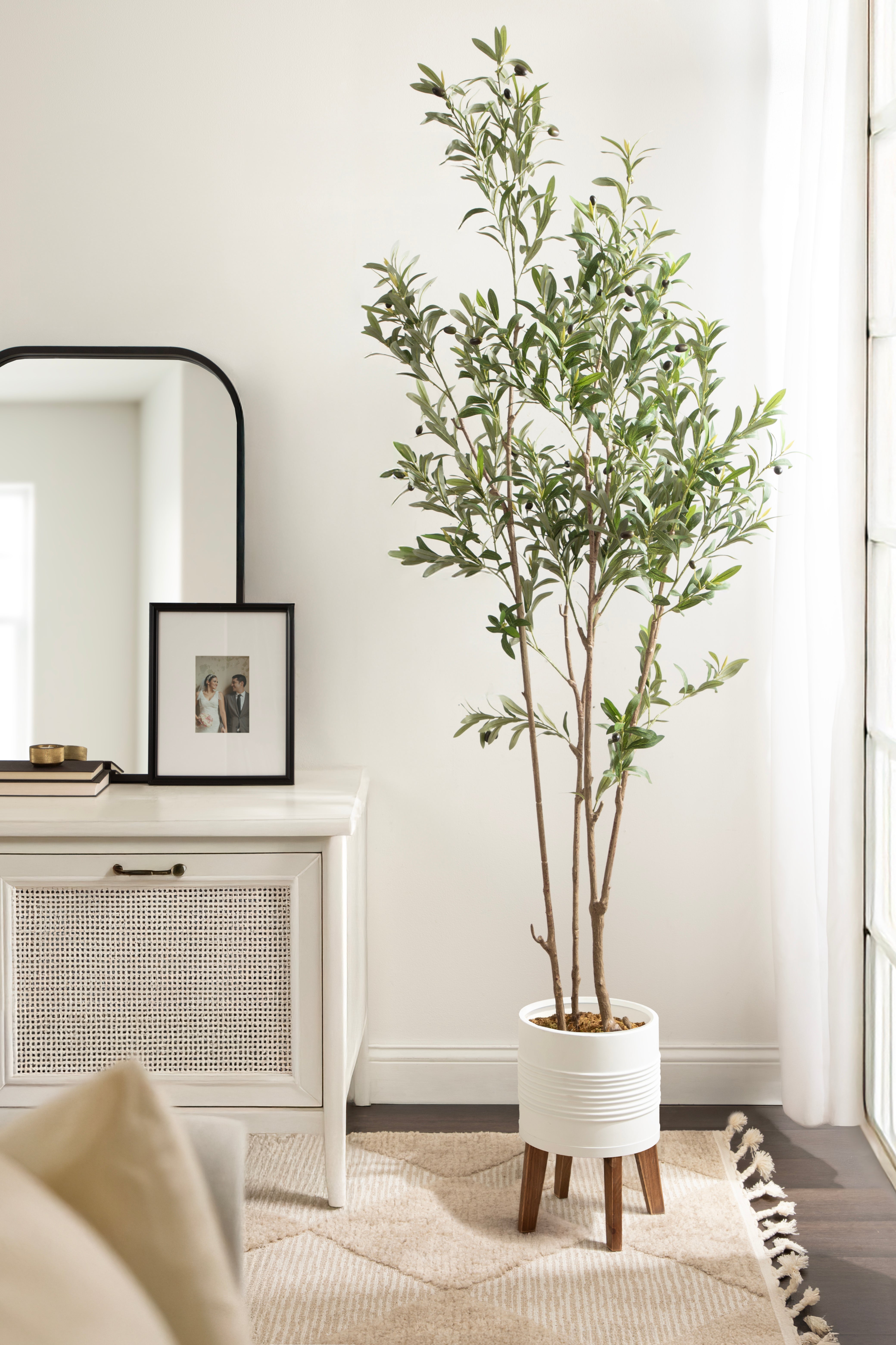 Faux Tree 7.5' White Rustic Brown 8