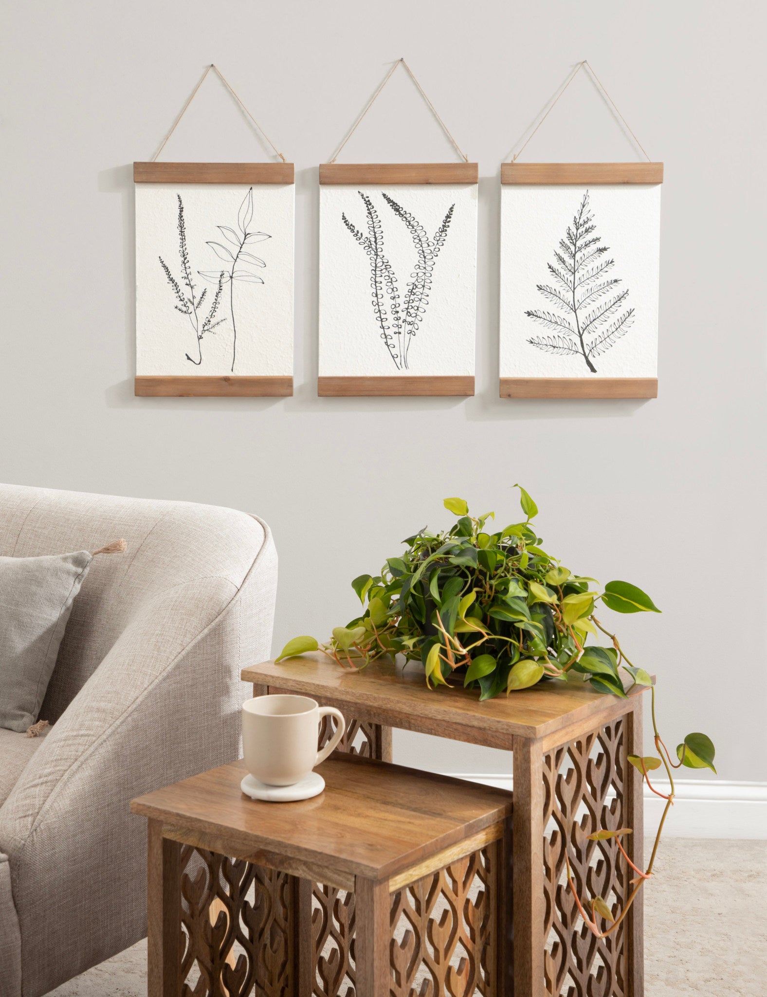 Lory Hanging Art Plaque Set