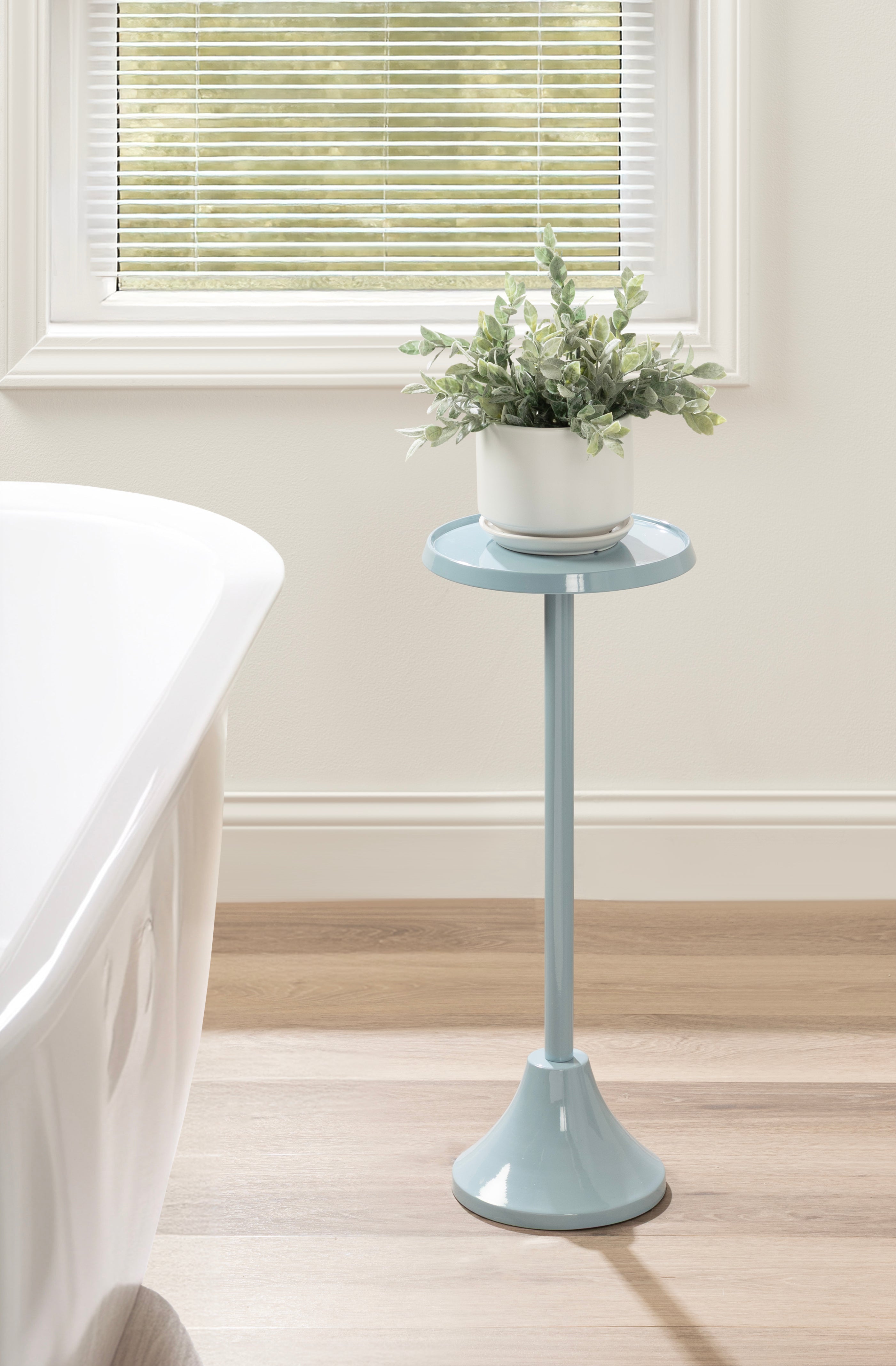 Drink Table Blue 9x9x23 7