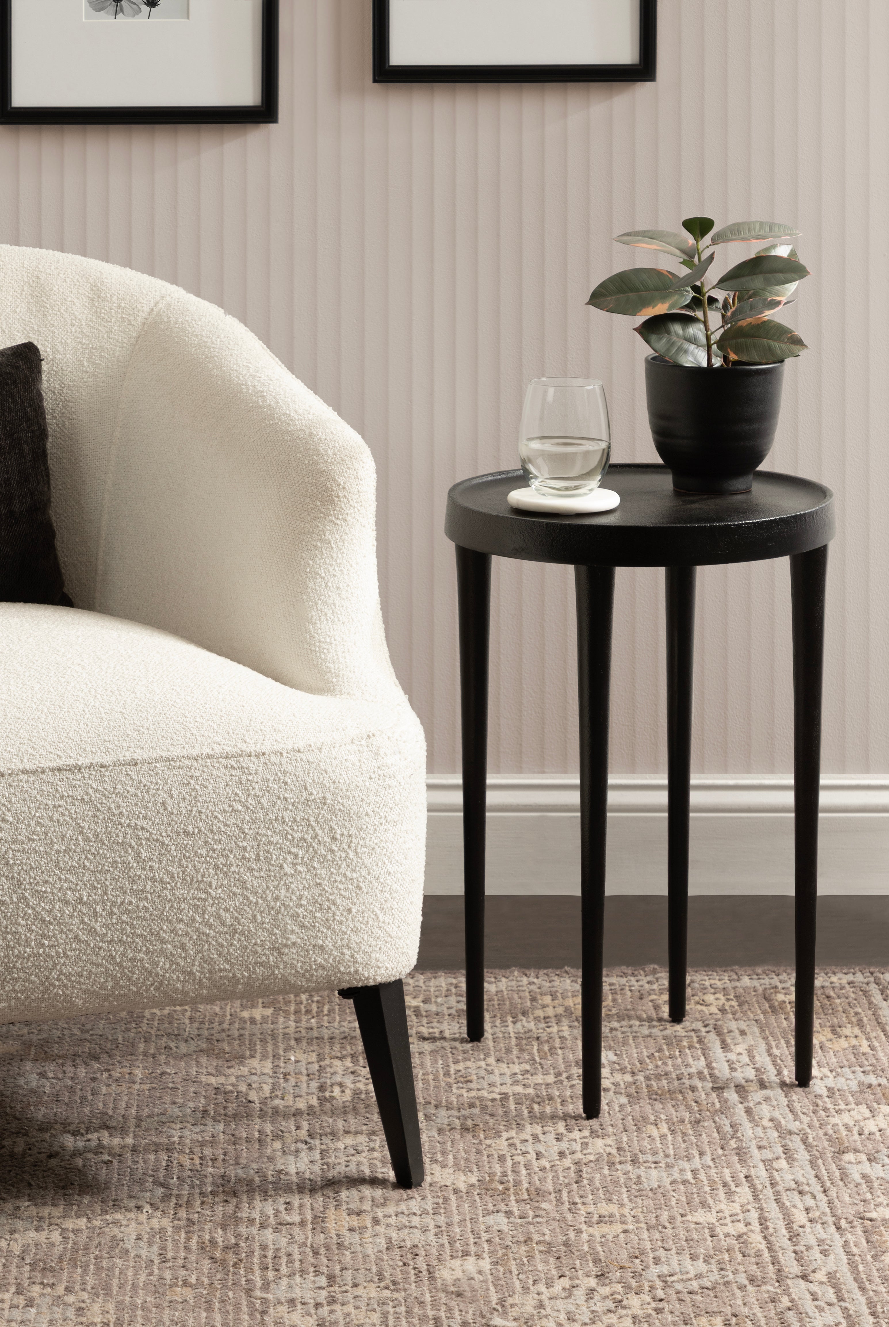 Rava Metal Table and Plant Stand
