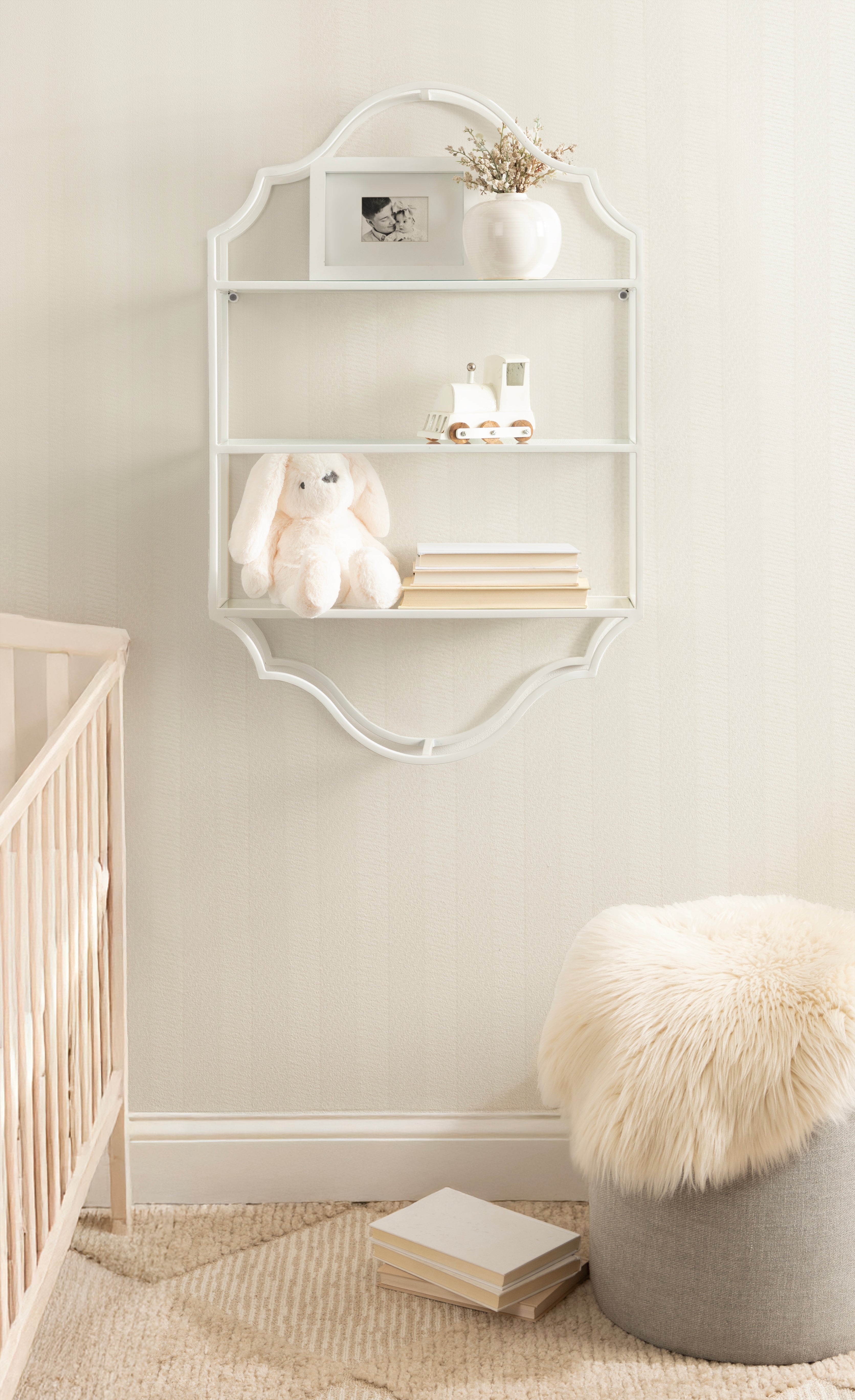 Accent Shelf White 20x6x32 7