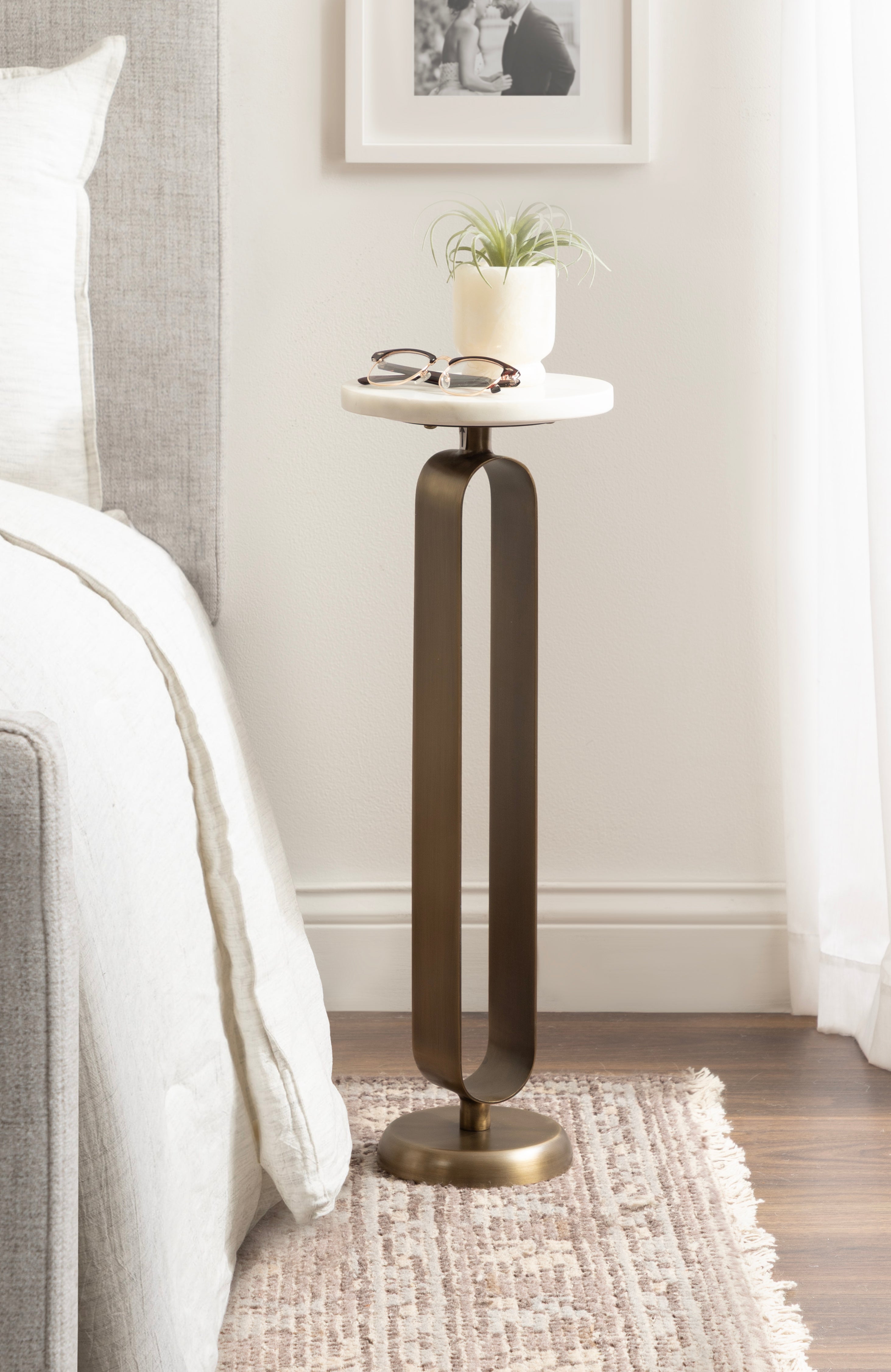 Drink Table White Gold 8x8x24 8