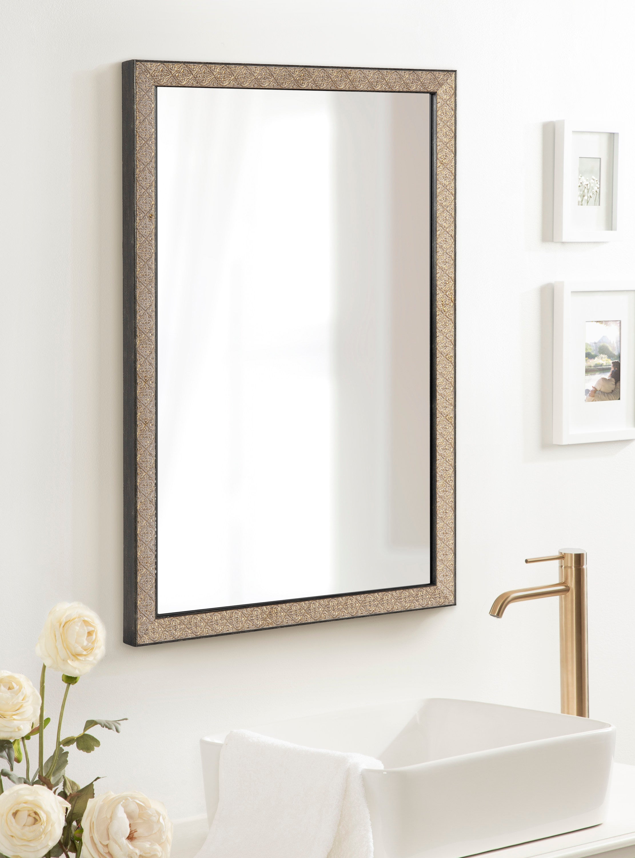 Soniva Rectangle Wall Mirror