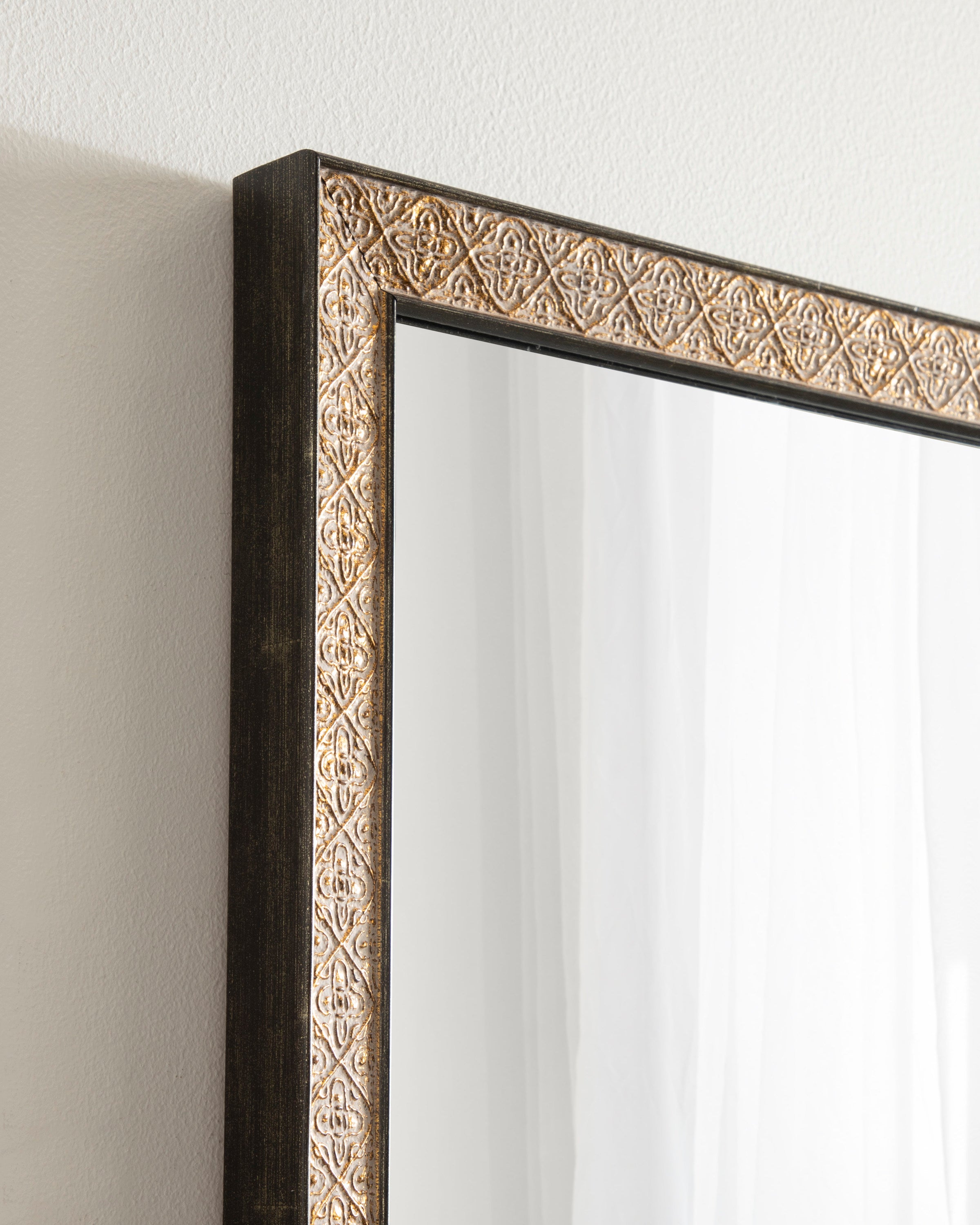 Soniva Rectangle Wall Mirror