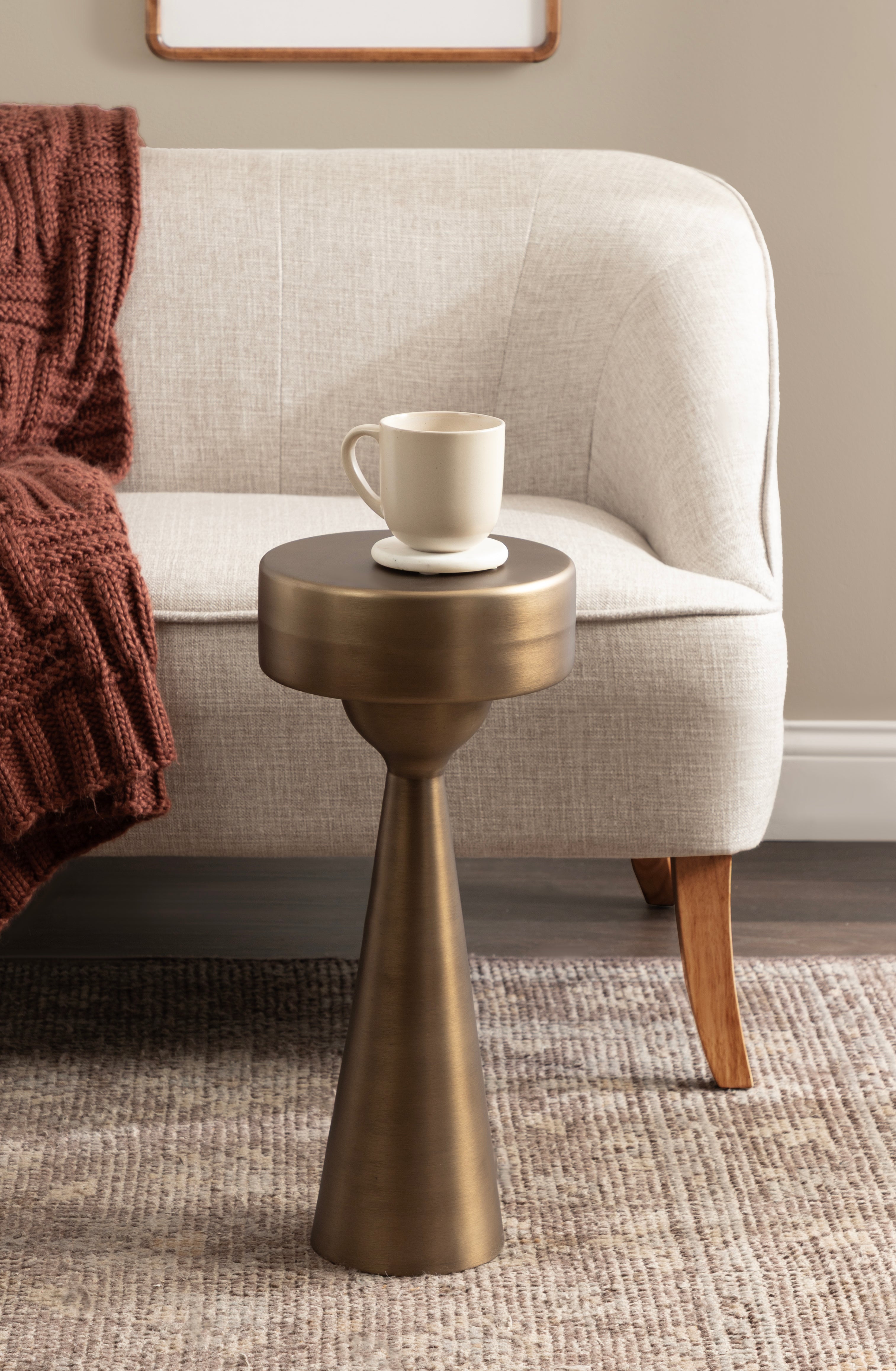 Drink Table Gold 10x10x22 6