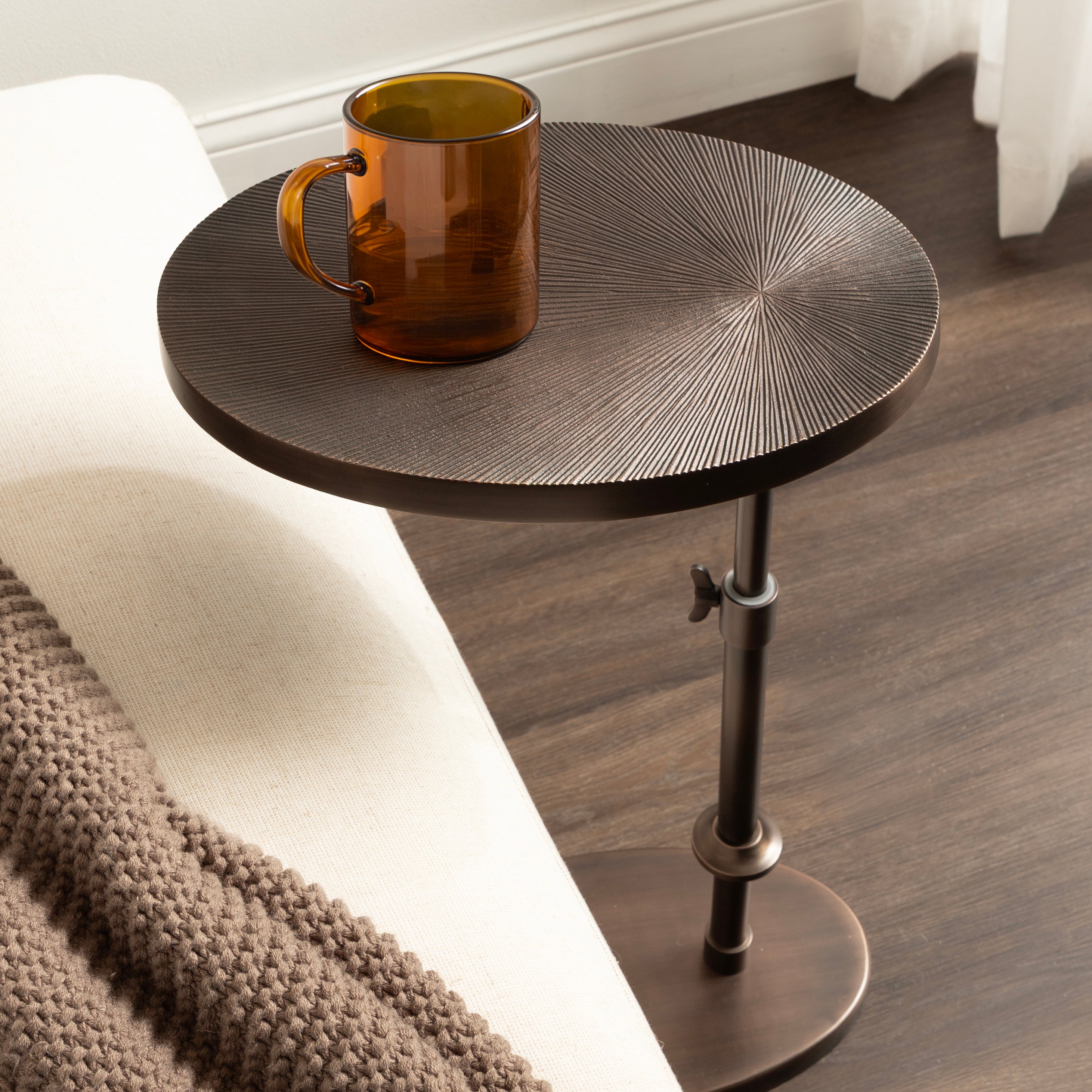 C Table 15x10x28 Bronze 7