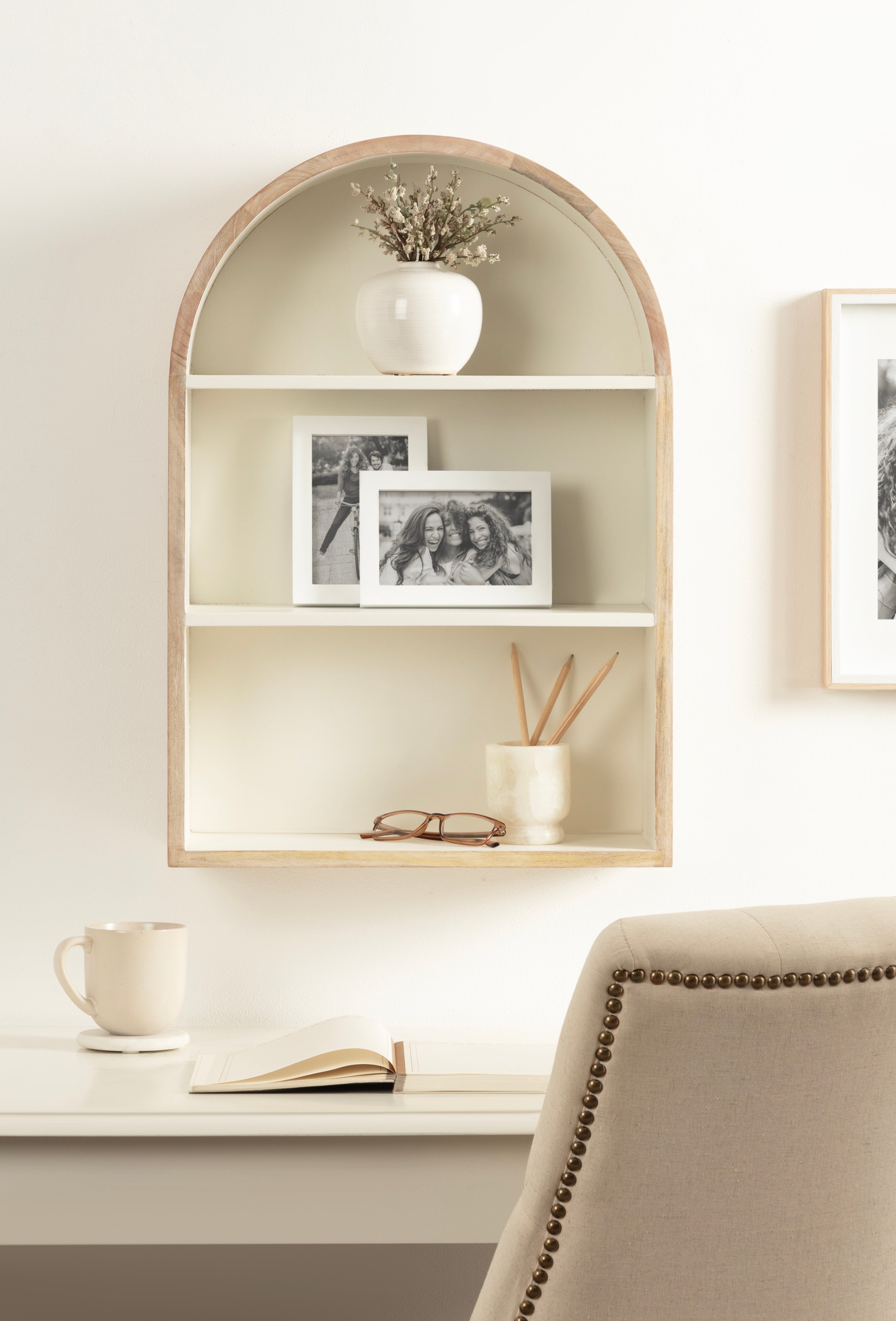 Accent Shelf White Natural 18x6x26 7