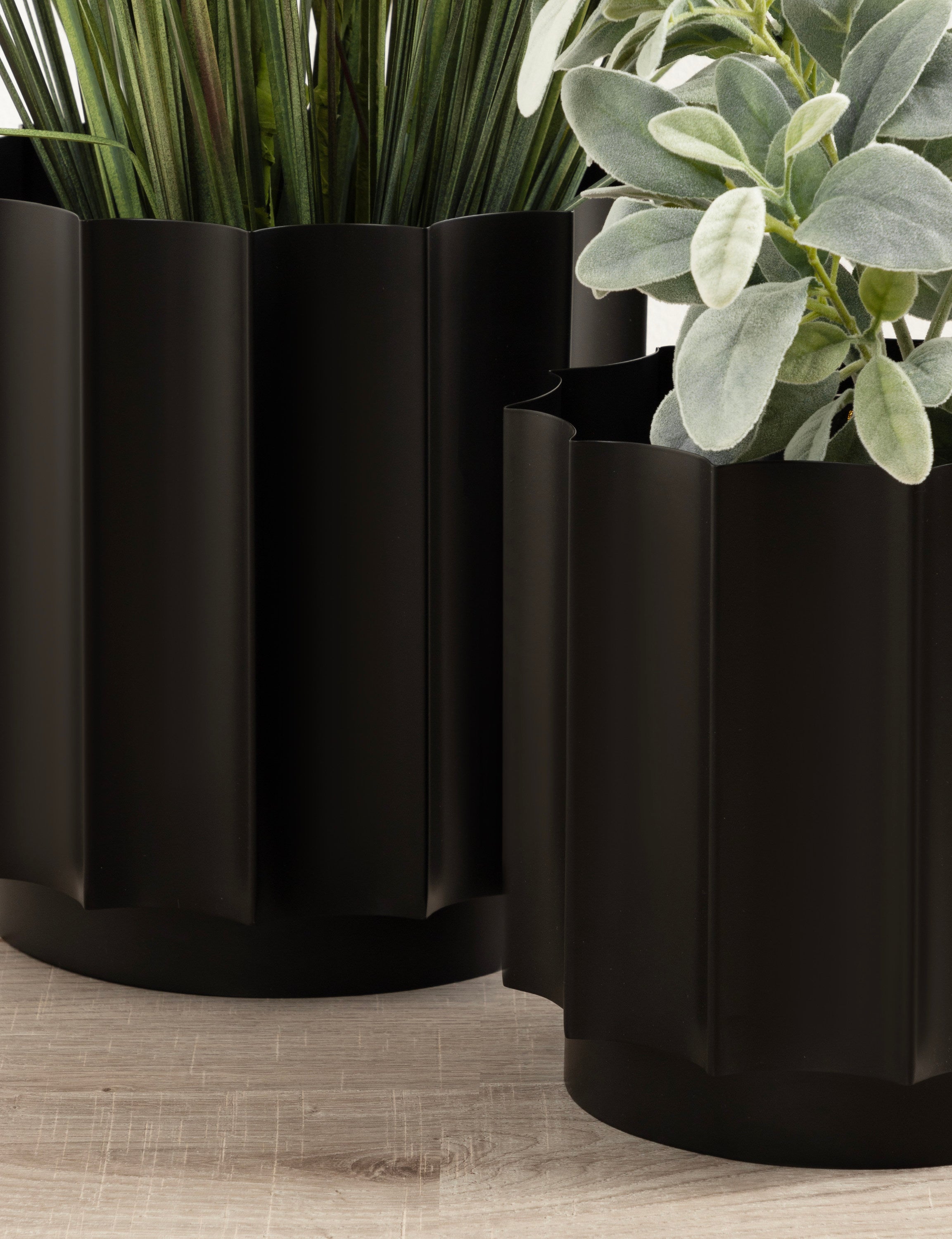 Scalone Metal Planter Set