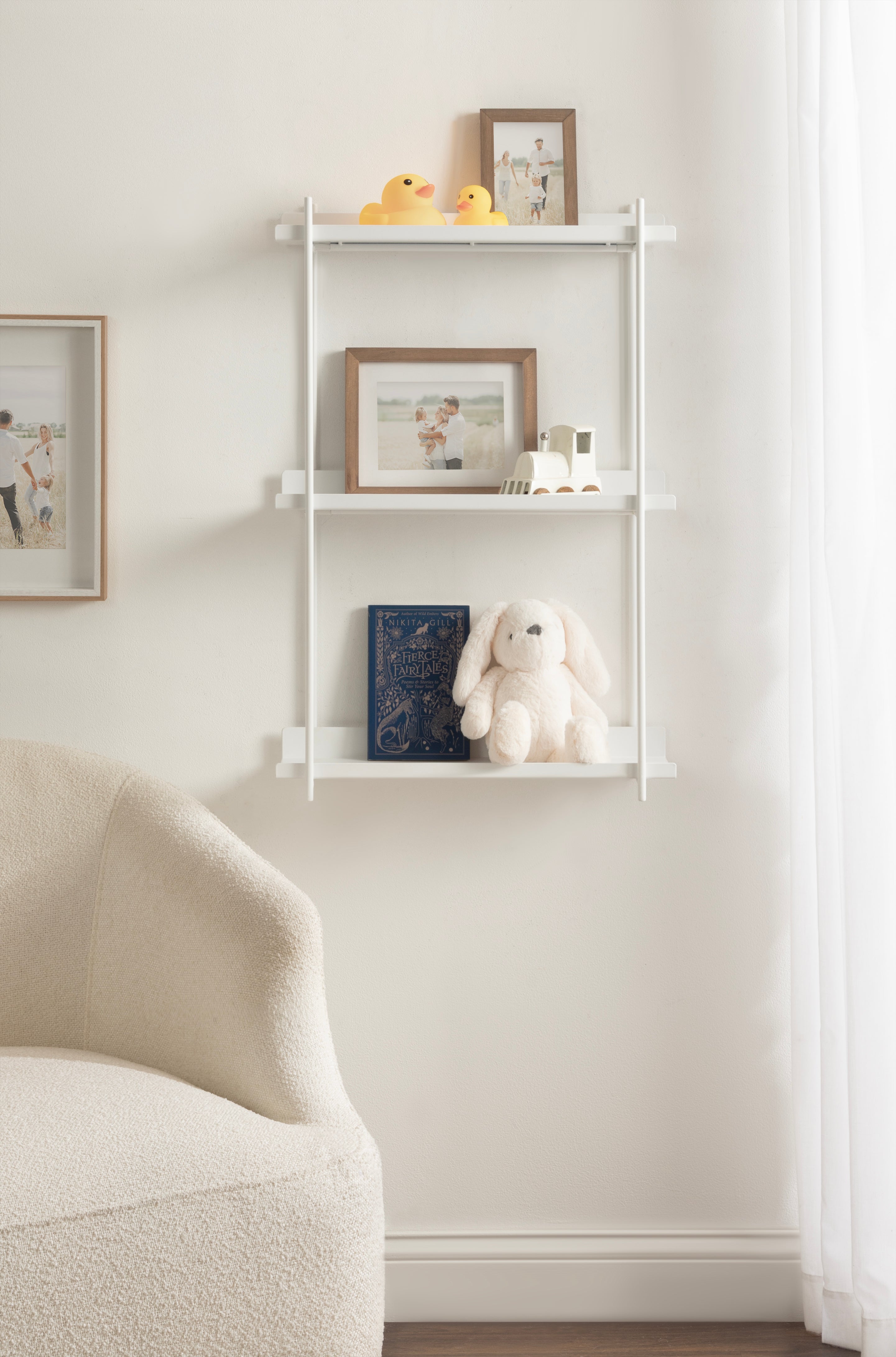 Accent Shelf White 20x7x30 8