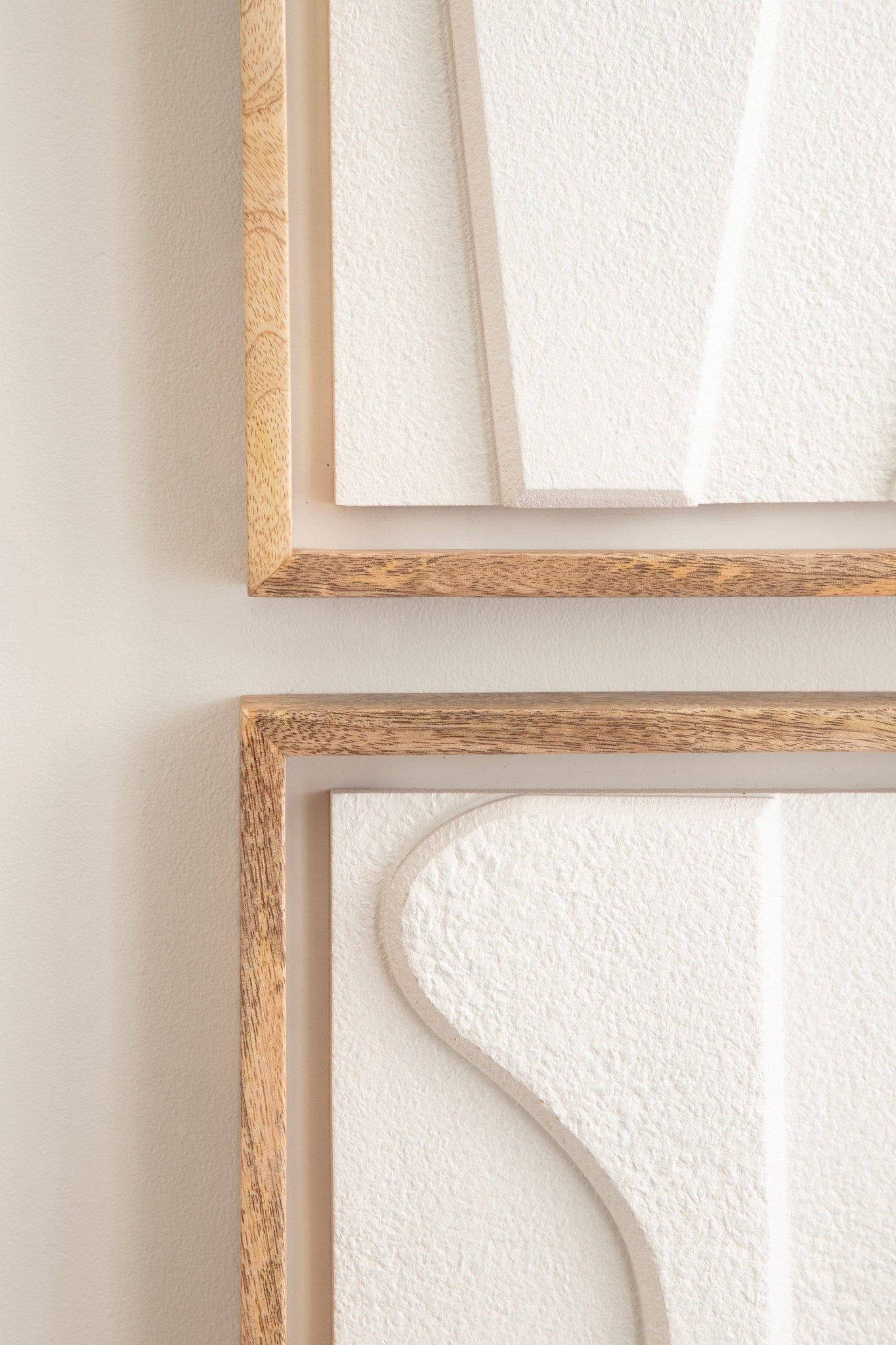 Yukiah Plaque Wall Art Set