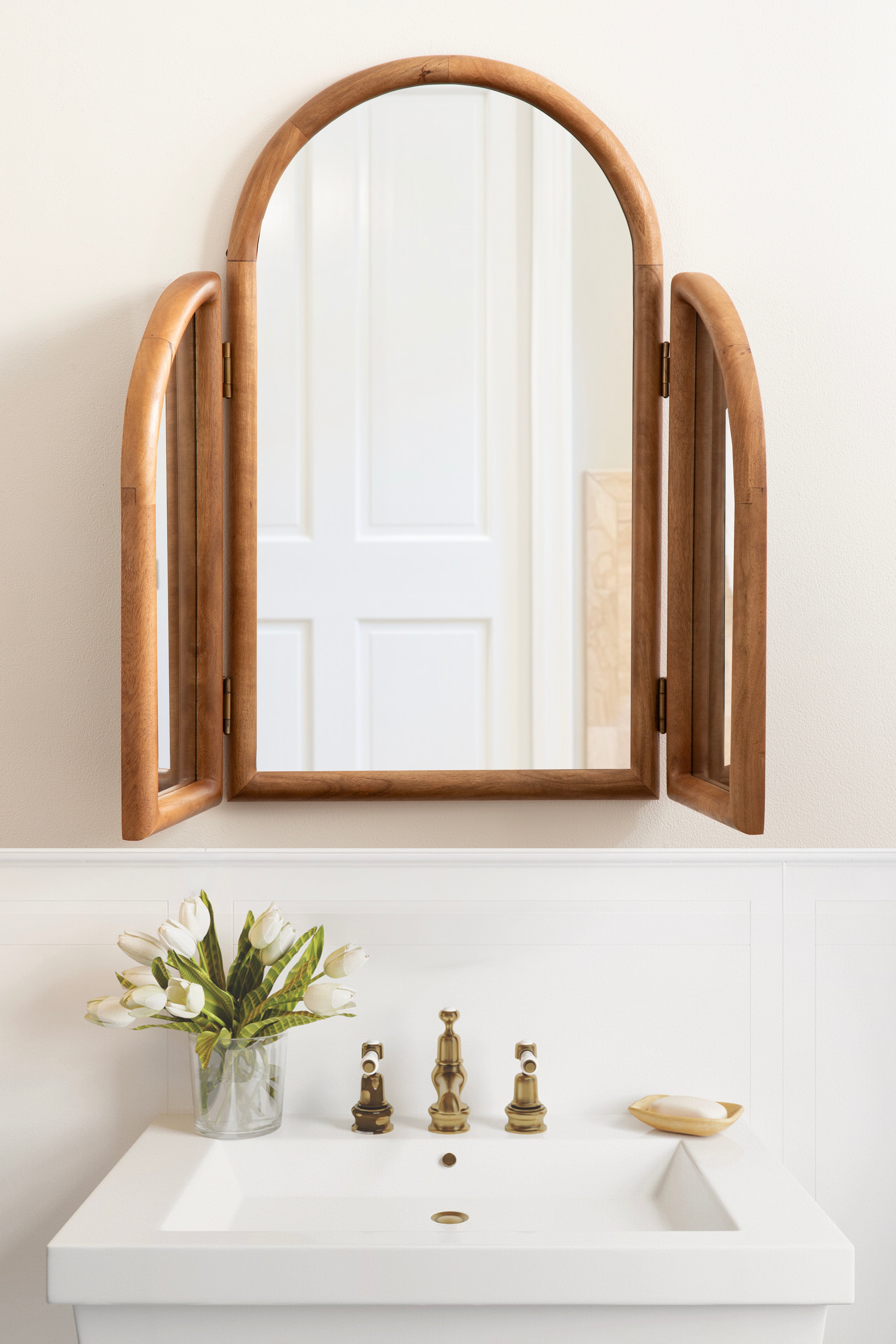 Functional Mirror Natural Honey 32x28 8