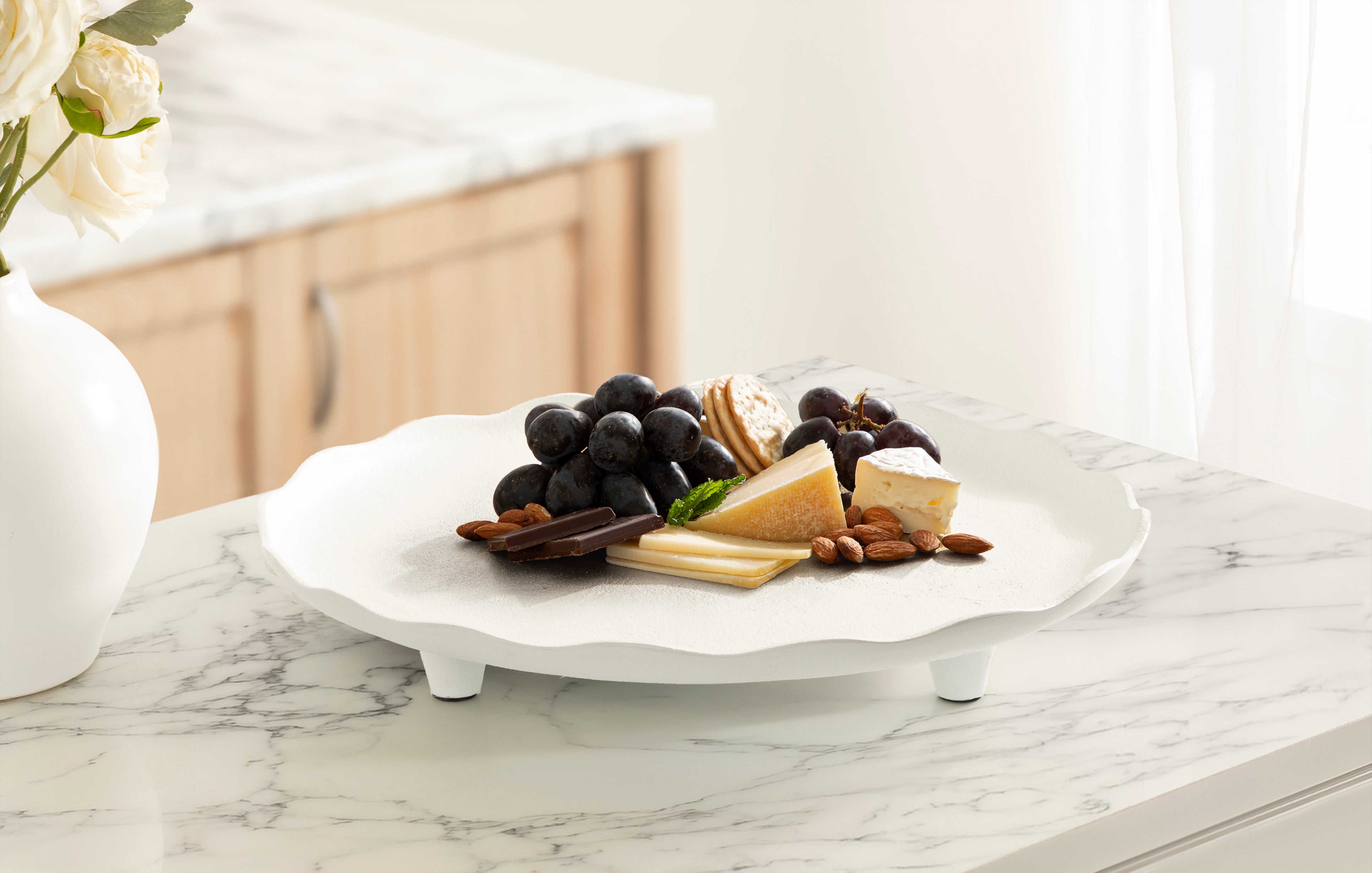 Serving Tray 16" Diameter White 6