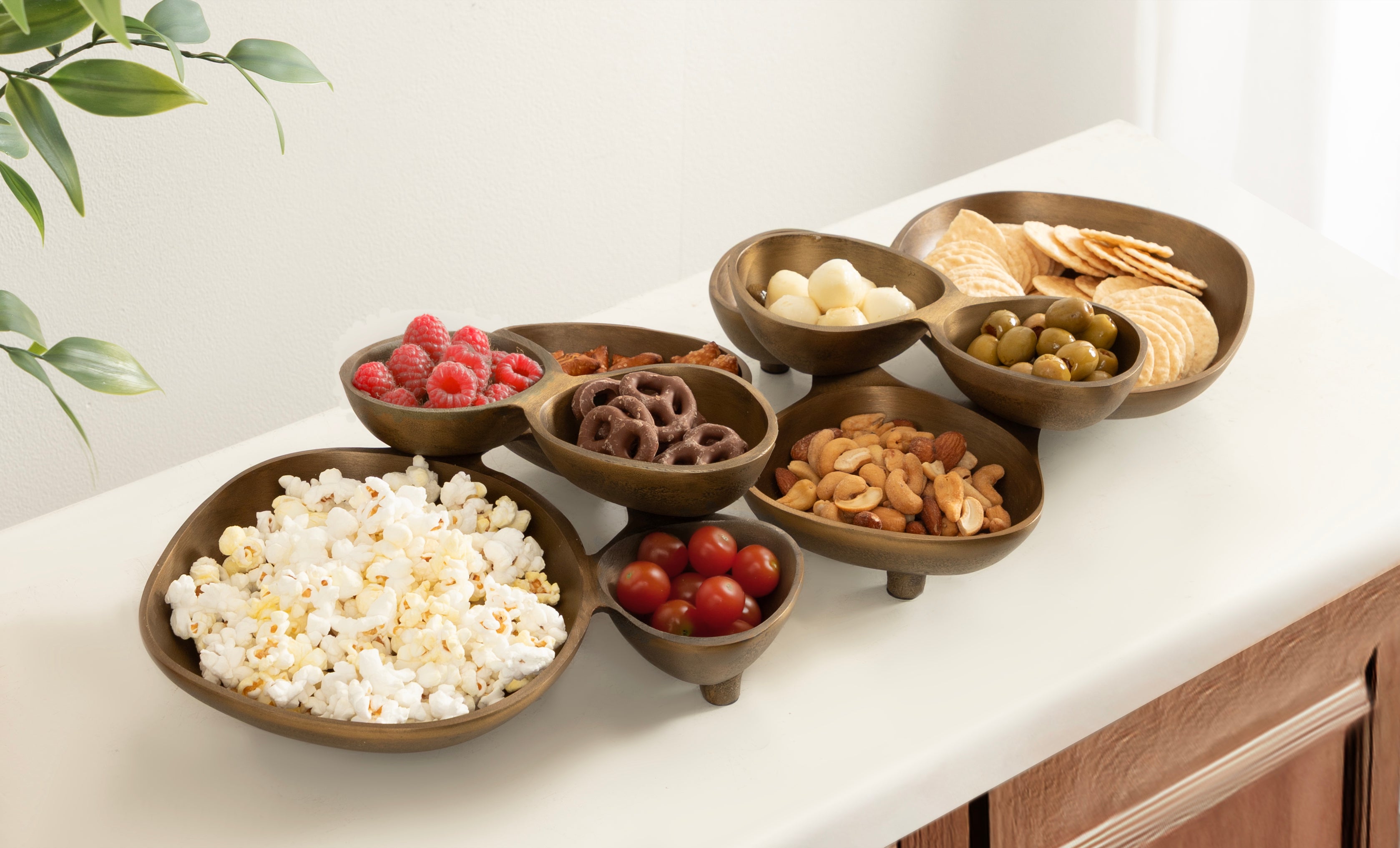 Cluso Footed Cluster Tray