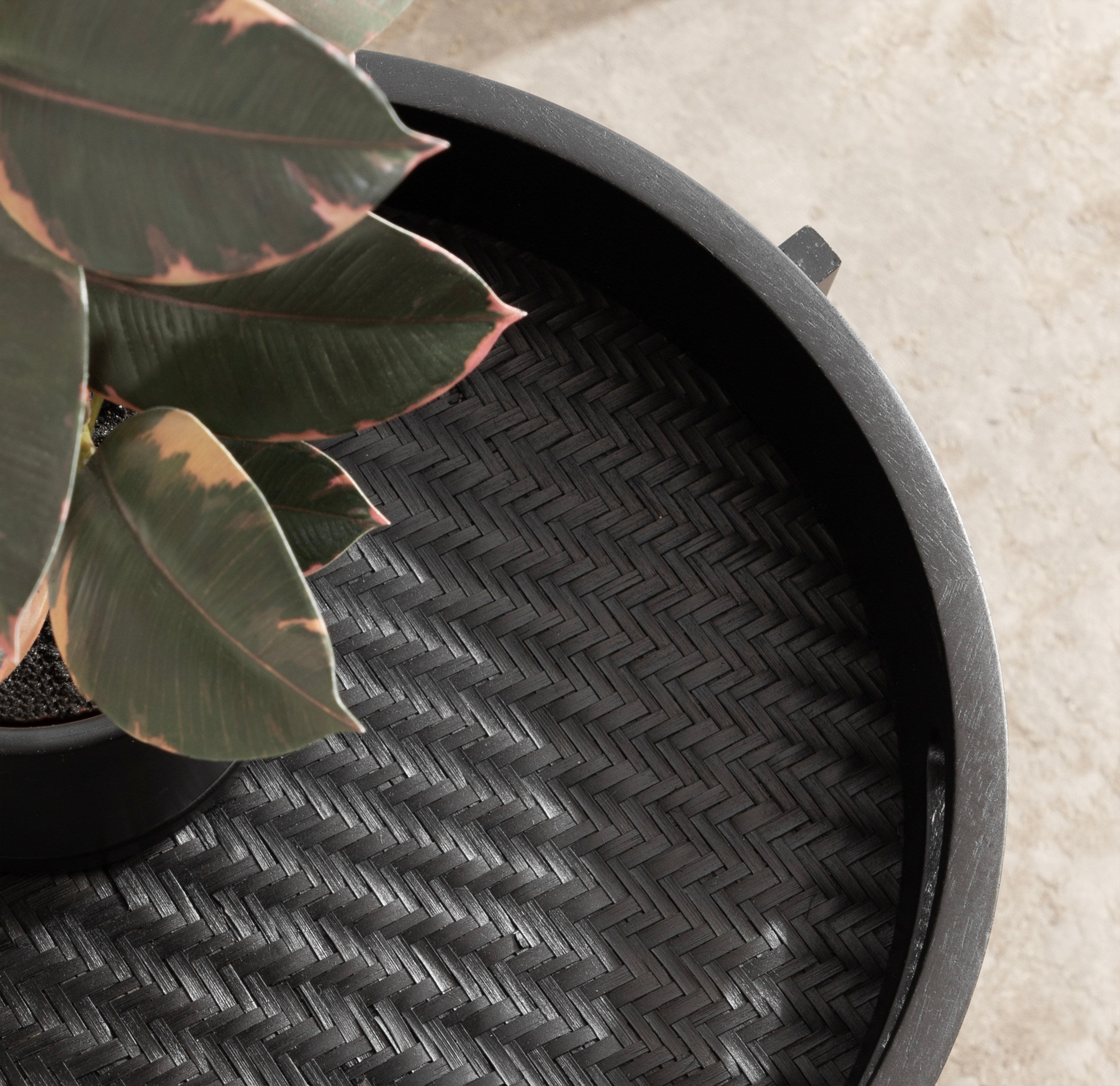 Smita Round Tray Table