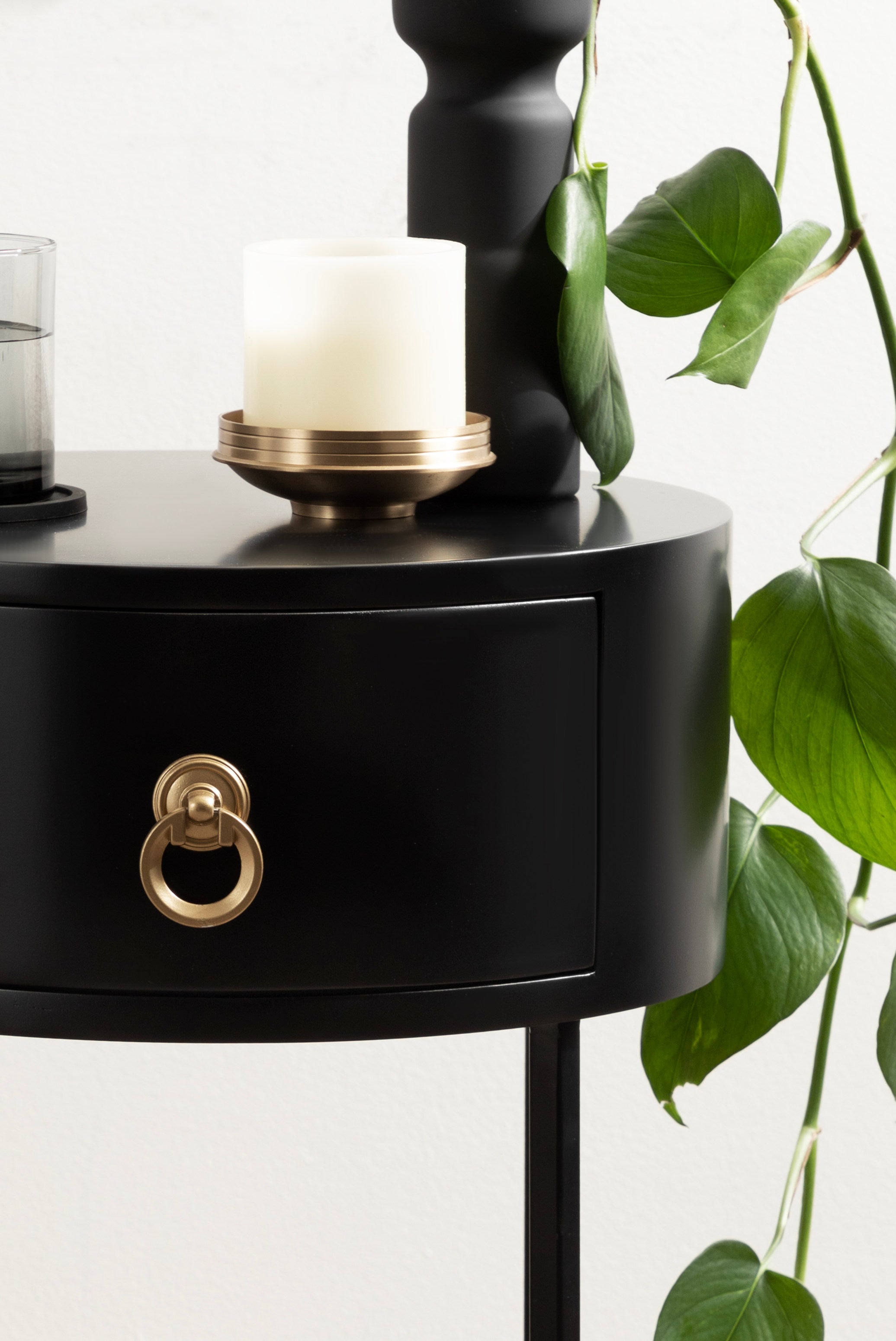 Decklyn Glam Round Side Table