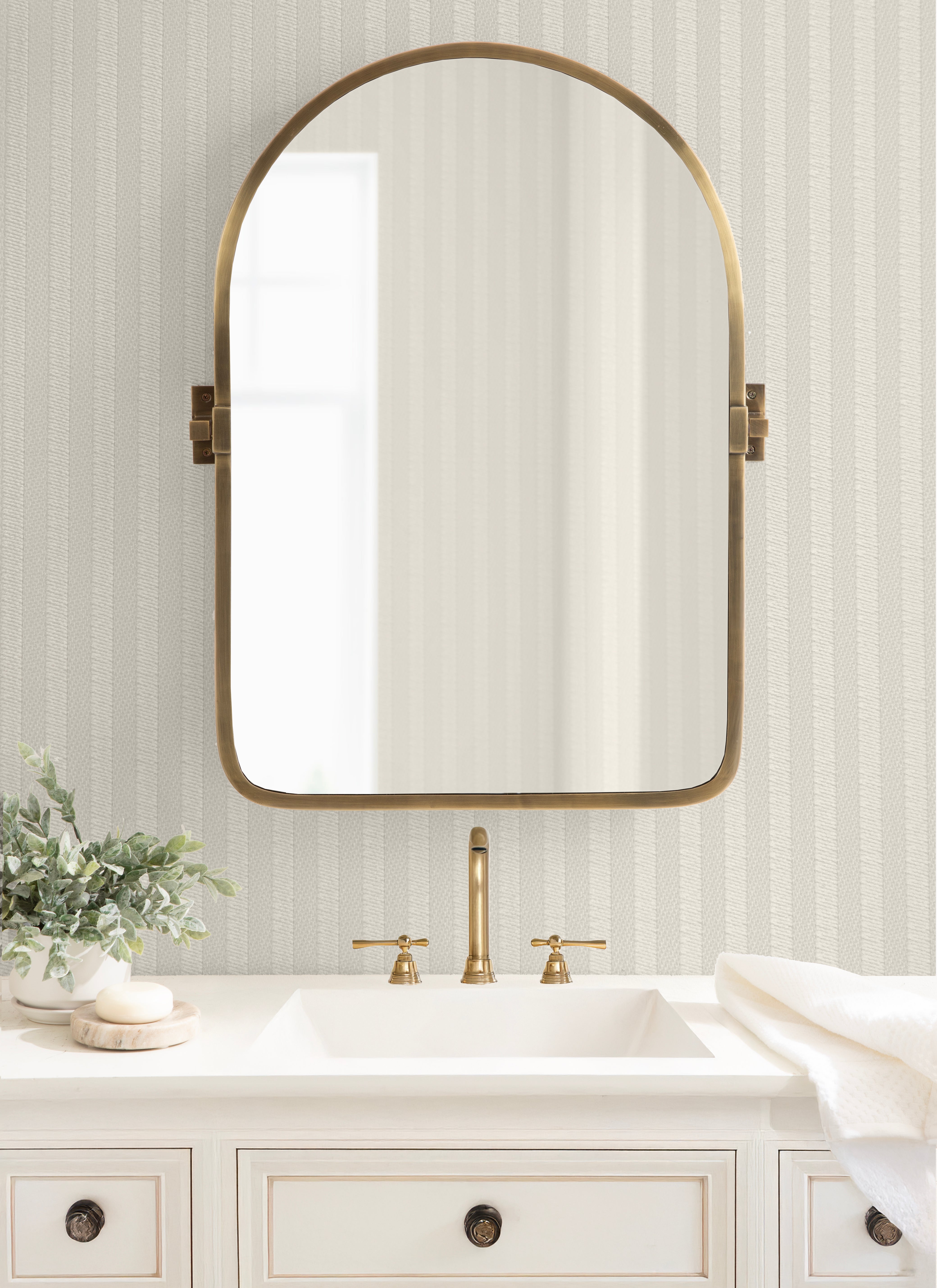 Arch Mirror 22x30 Gold 7