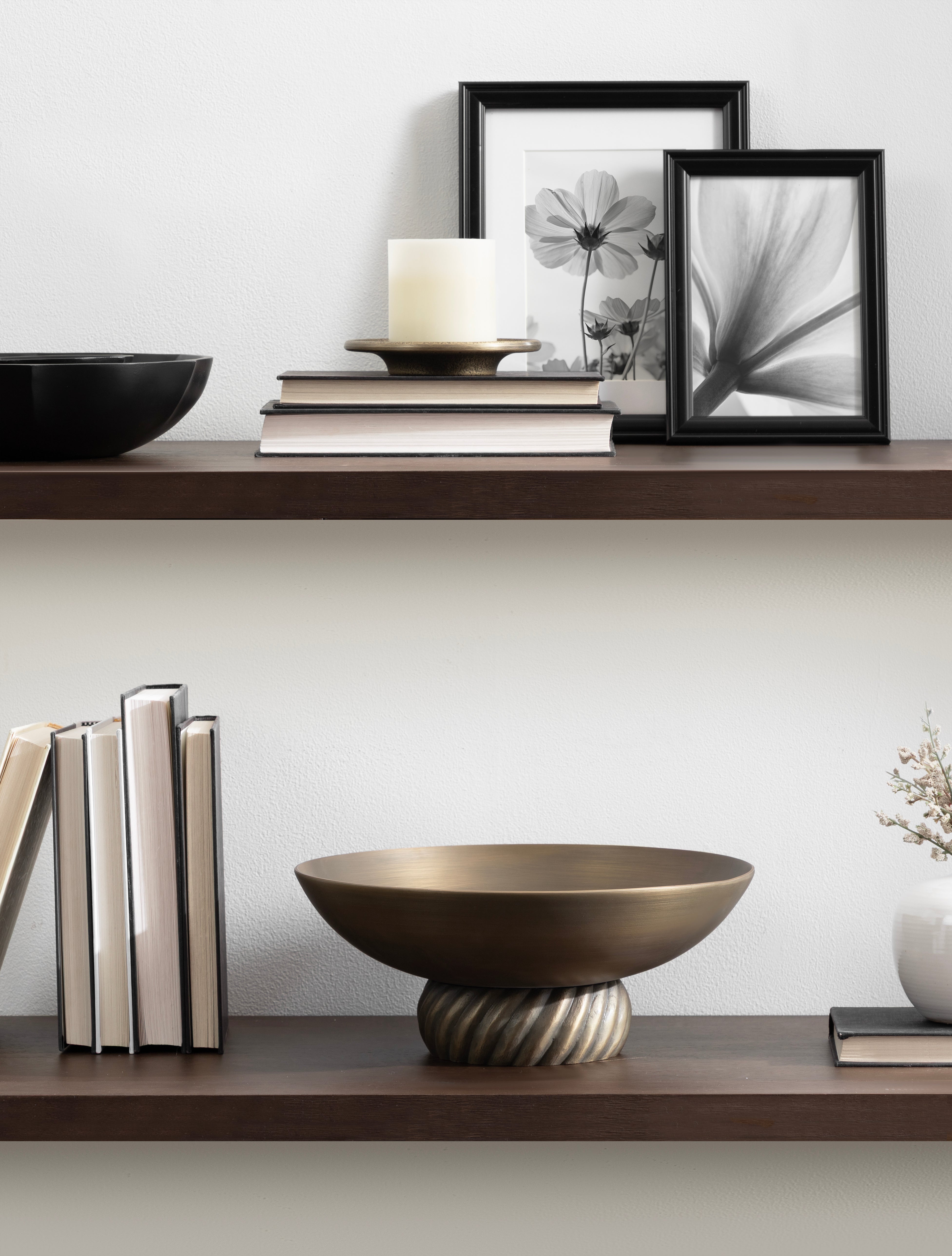 Trenza Round Footed Metal Bowl