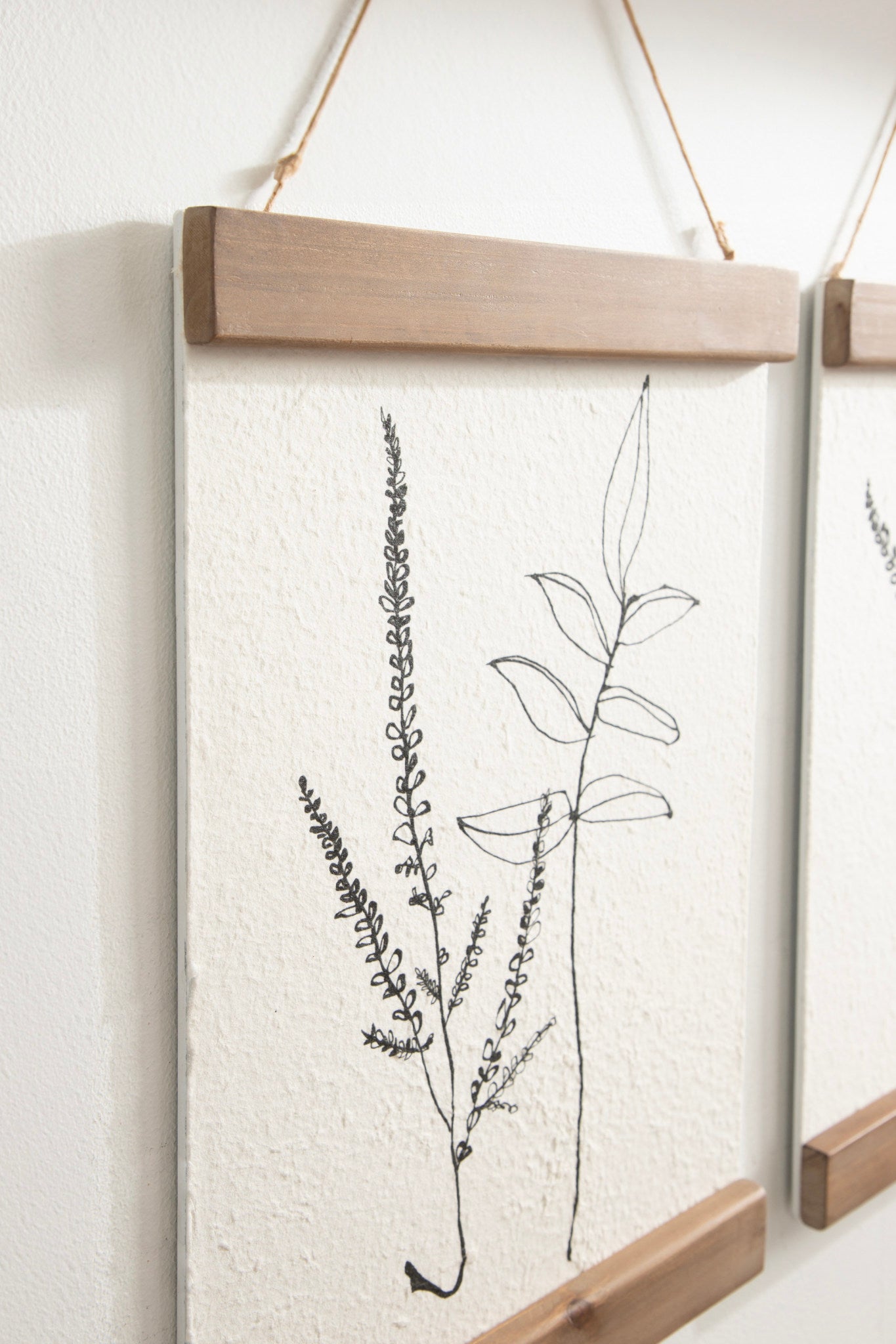 Lory Hanging Art Plaque Set