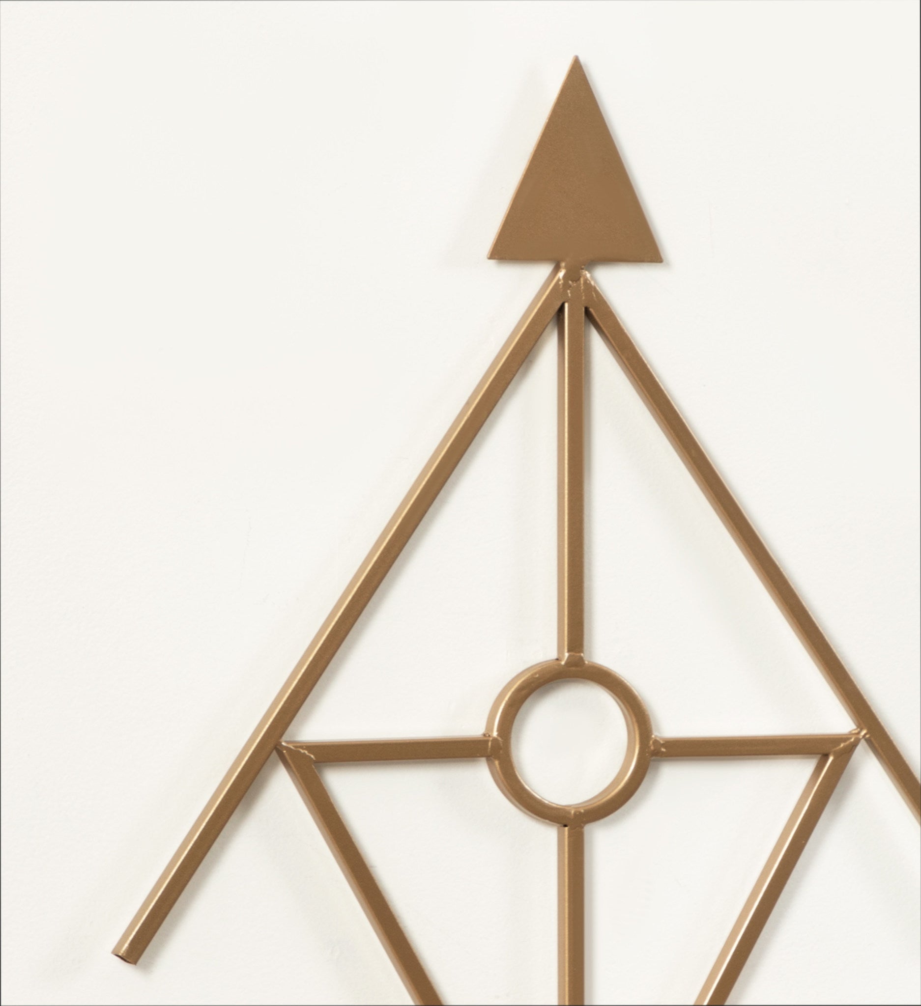 Benta Metal Arrow Wall Art