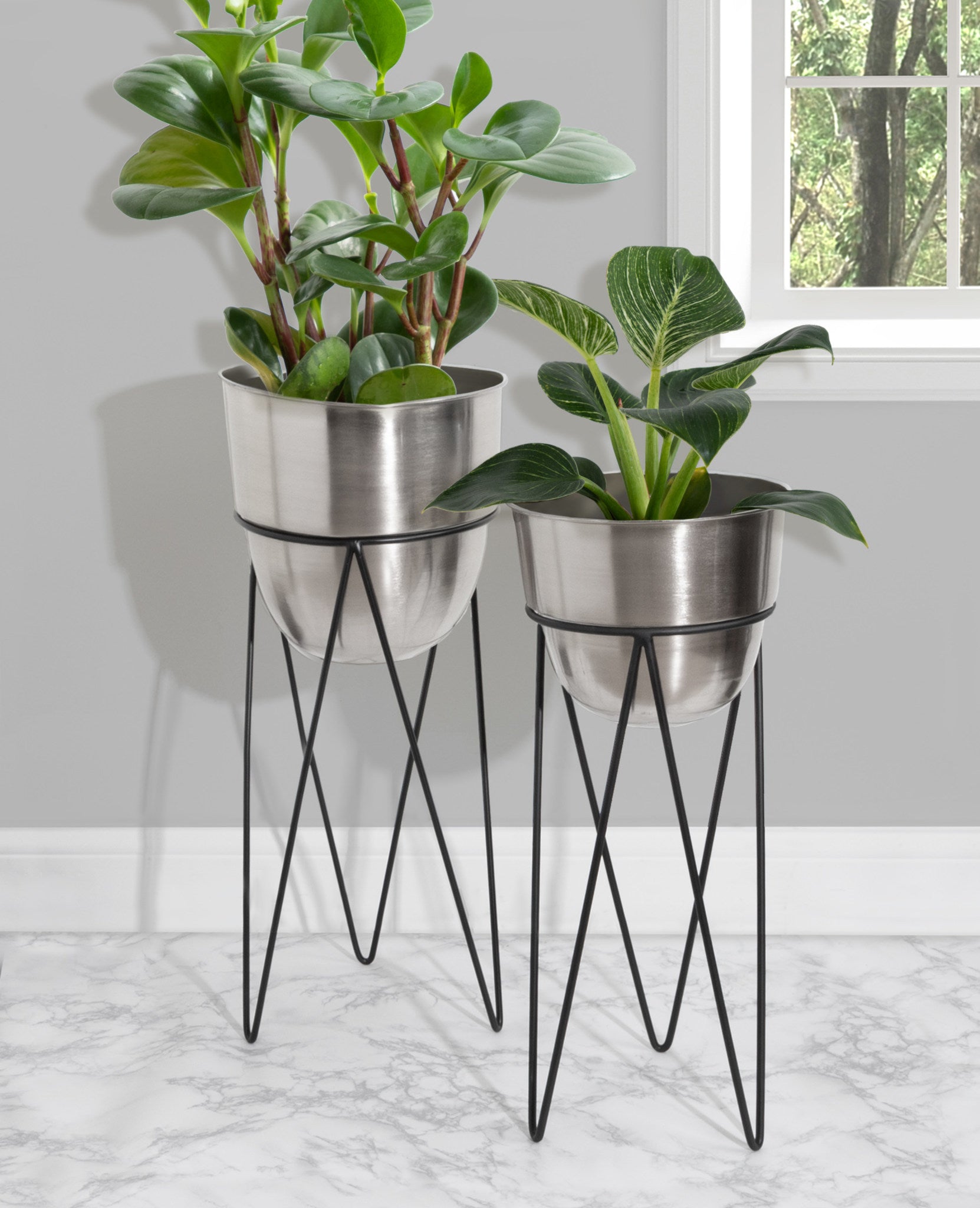 Mantua Round Metal Planter Set