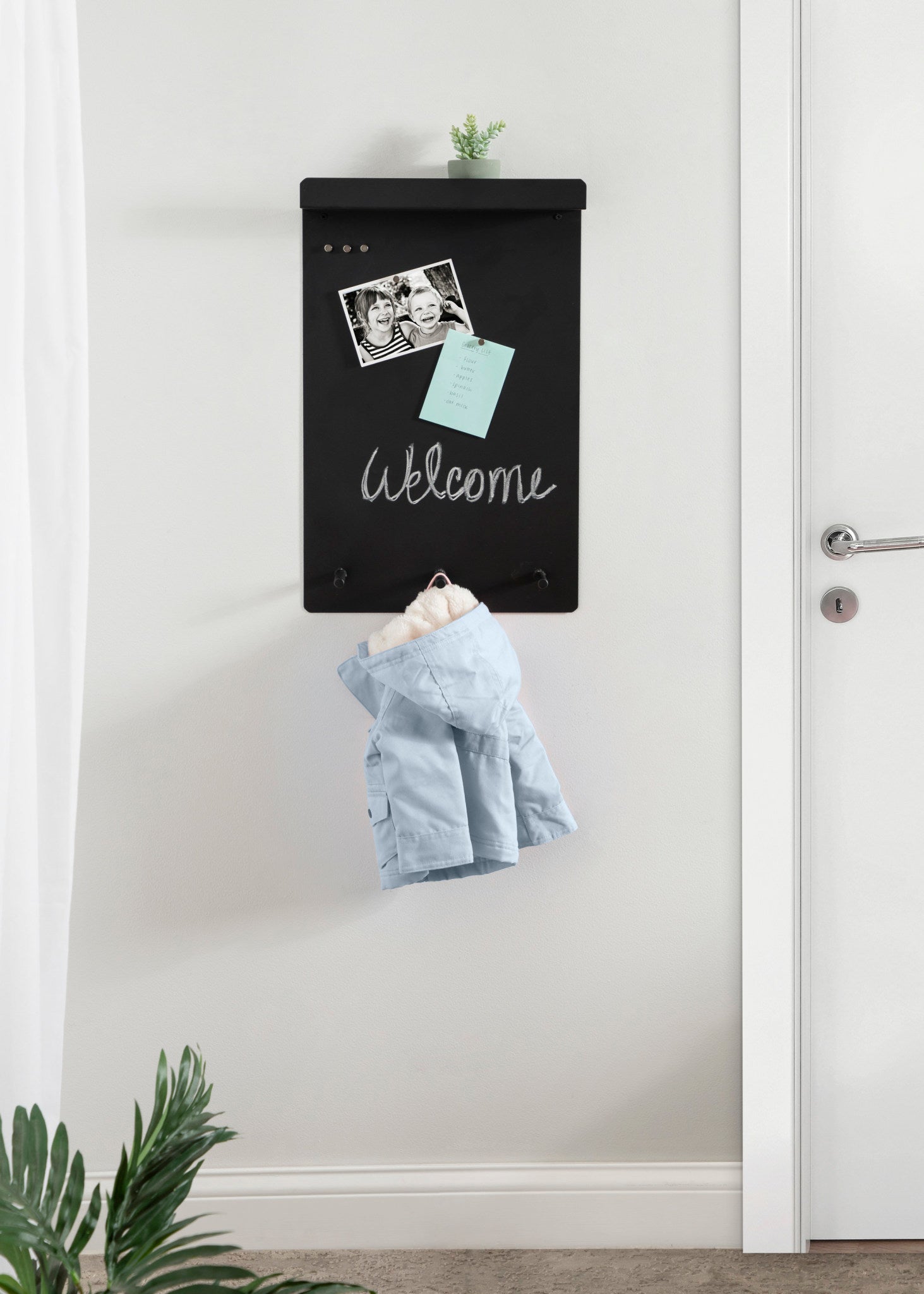 Mezzo Magnetic Wall Organizer with Hooks