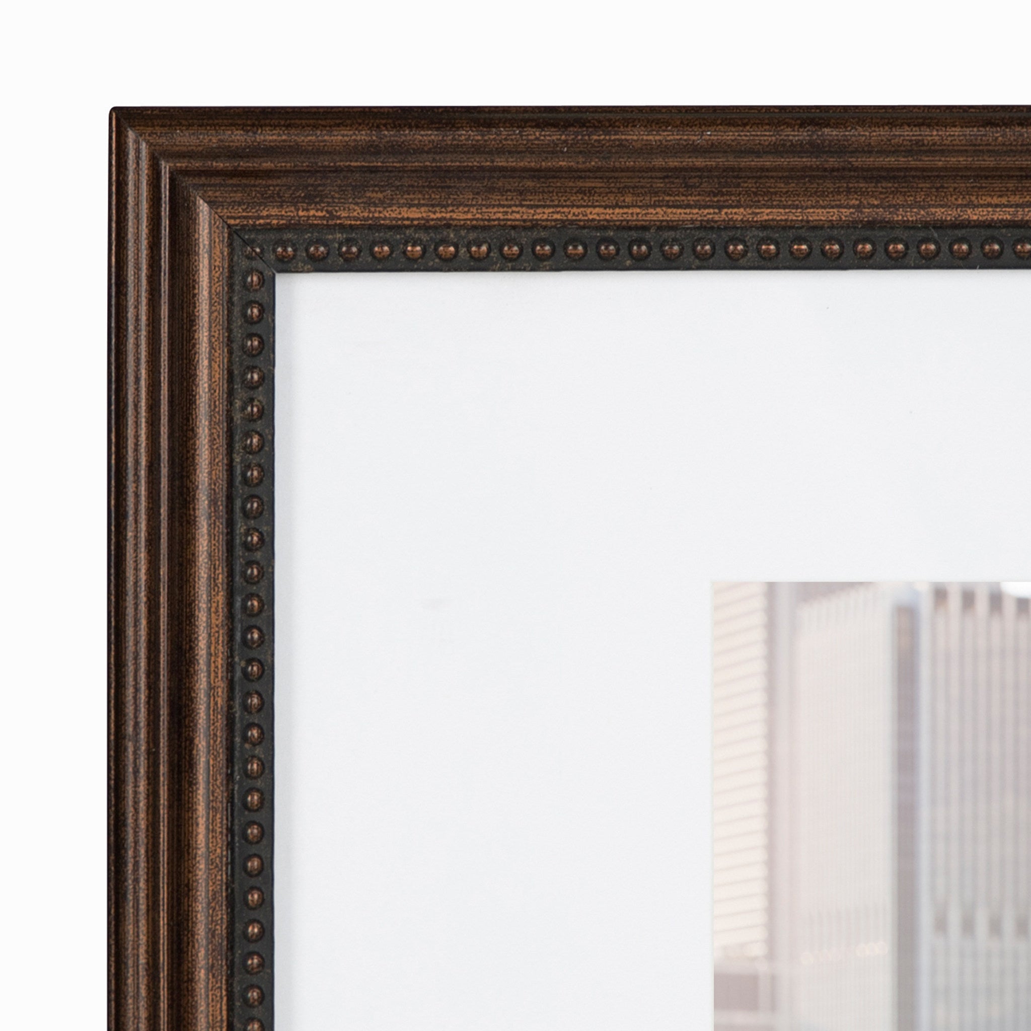 Traditional Wall Picture Frame Set