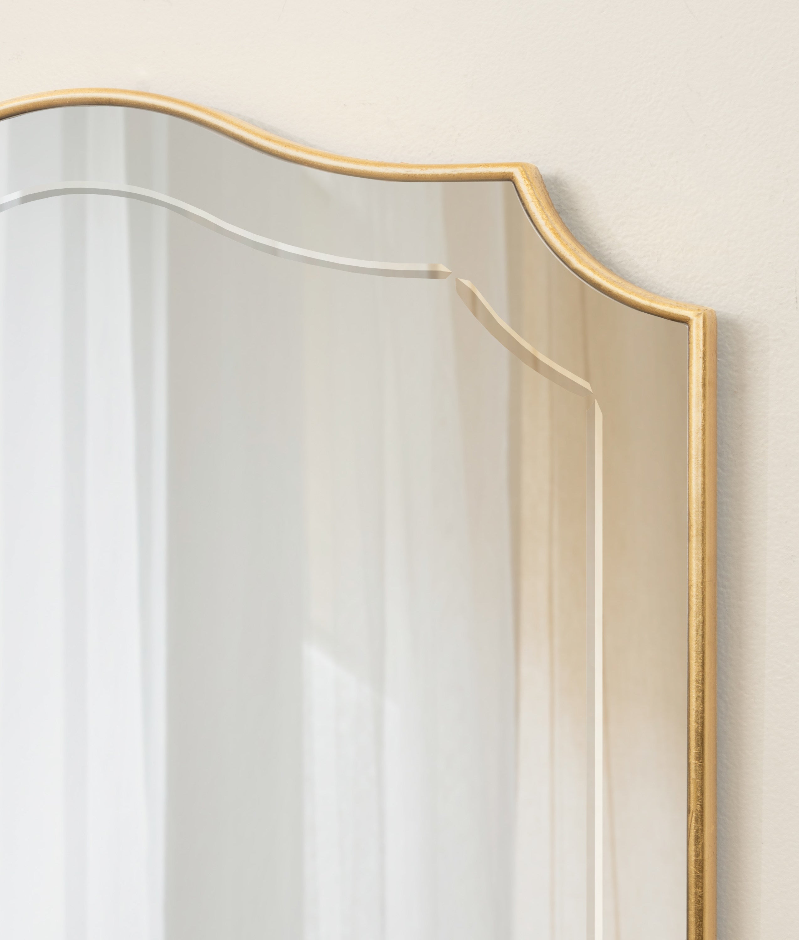 Hollyn Decorative Framed Wall Mirror