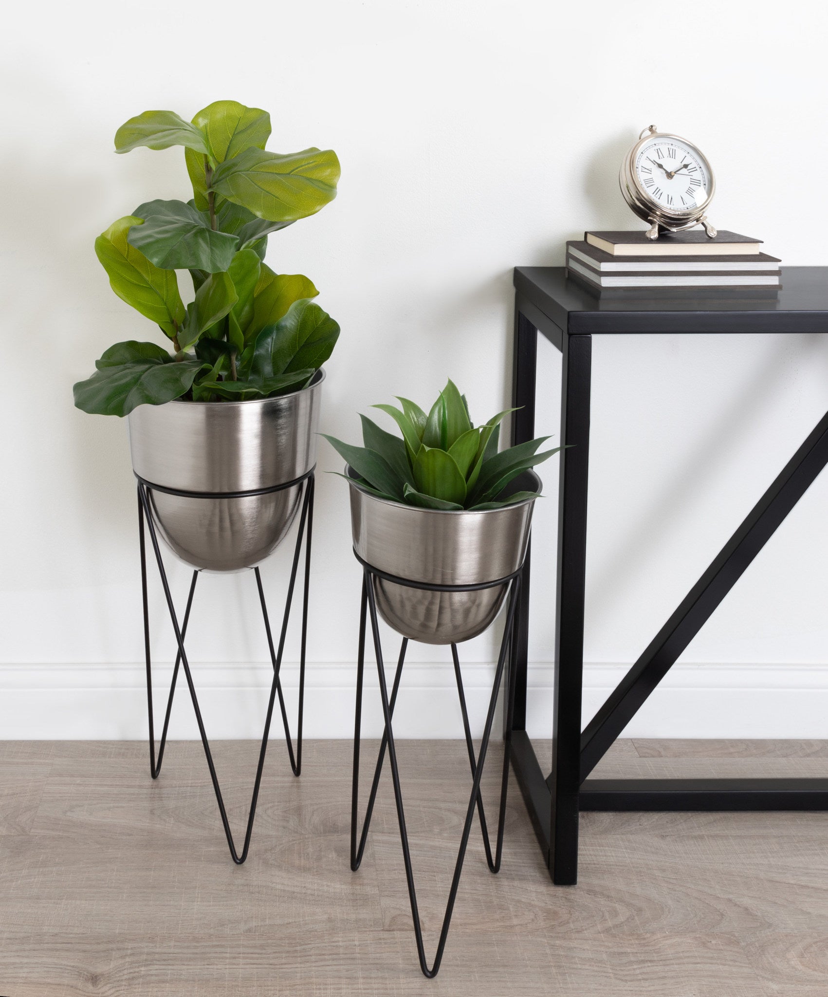Mantua Round Metal Planter Set