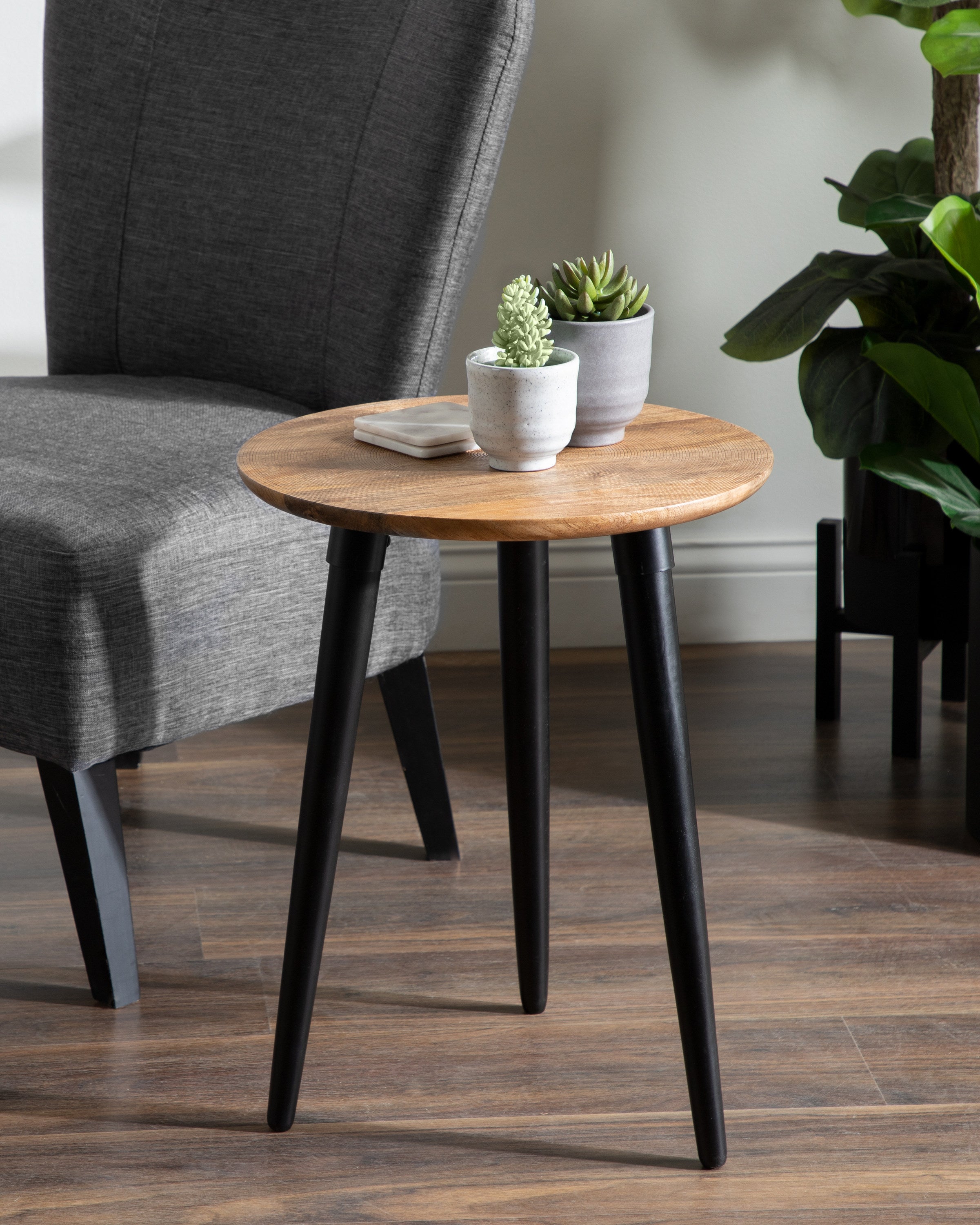 Rumsen Round Side Table