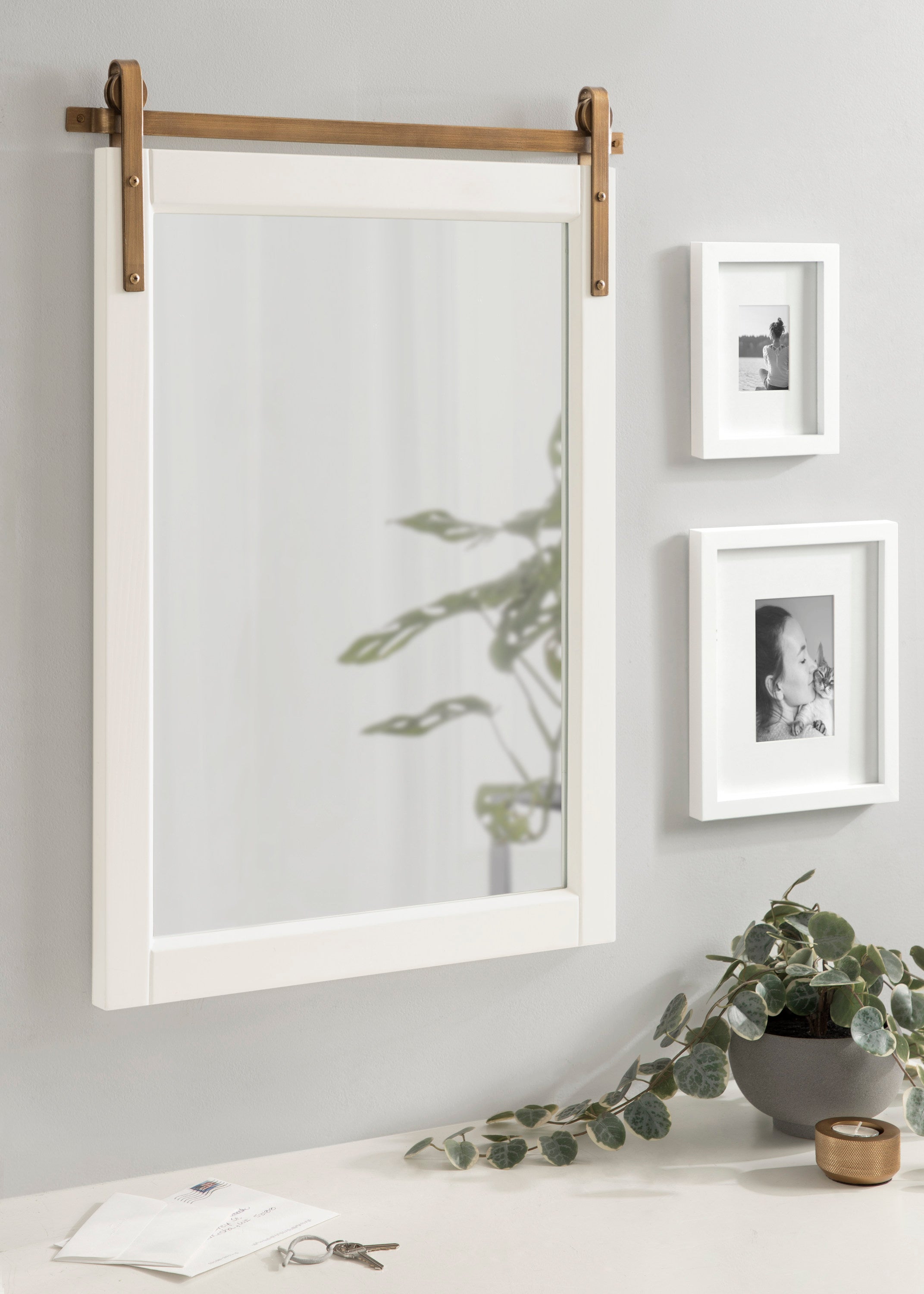 Skylan Decorative Wall Mirror